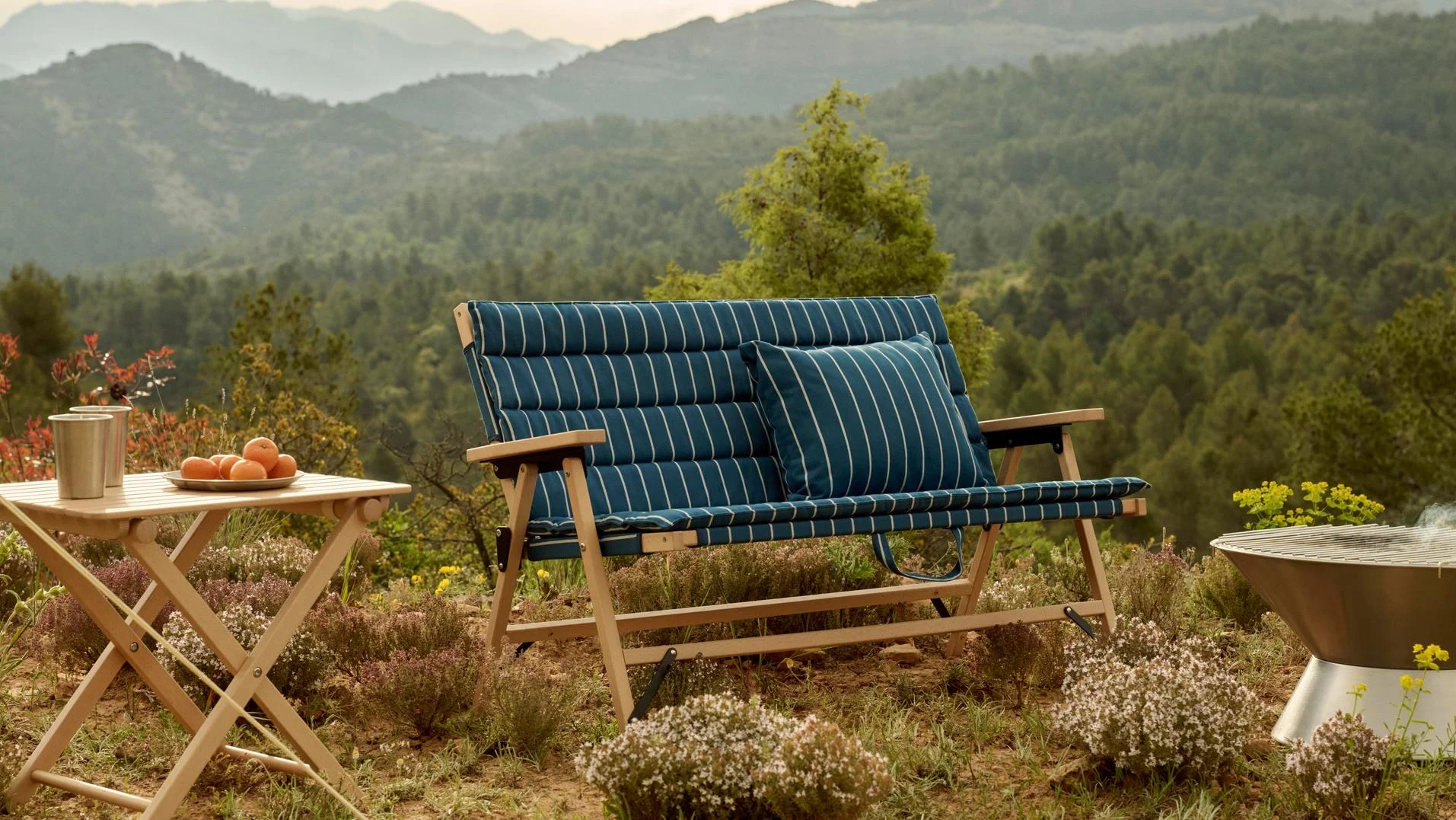Outdoor Market Sofa Cushion Blue beige stripe