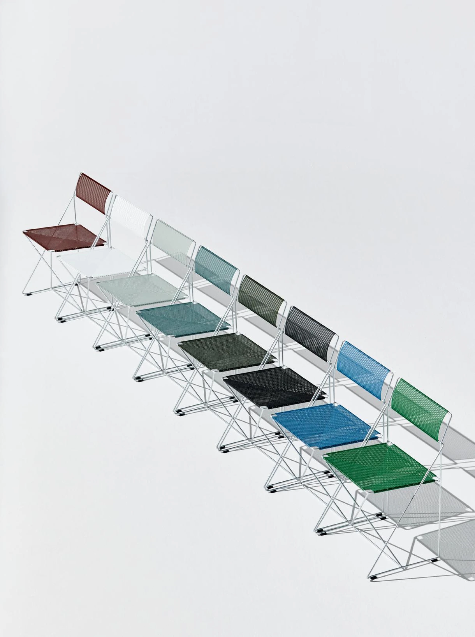 X-Line Chair Galvanised base - Pale linden powder coated seat/back