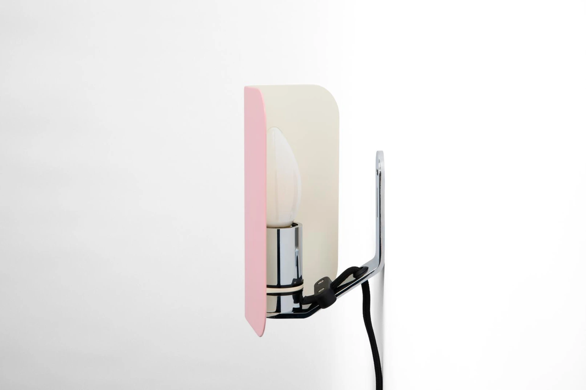 Apex Wall Lamp Luis pink