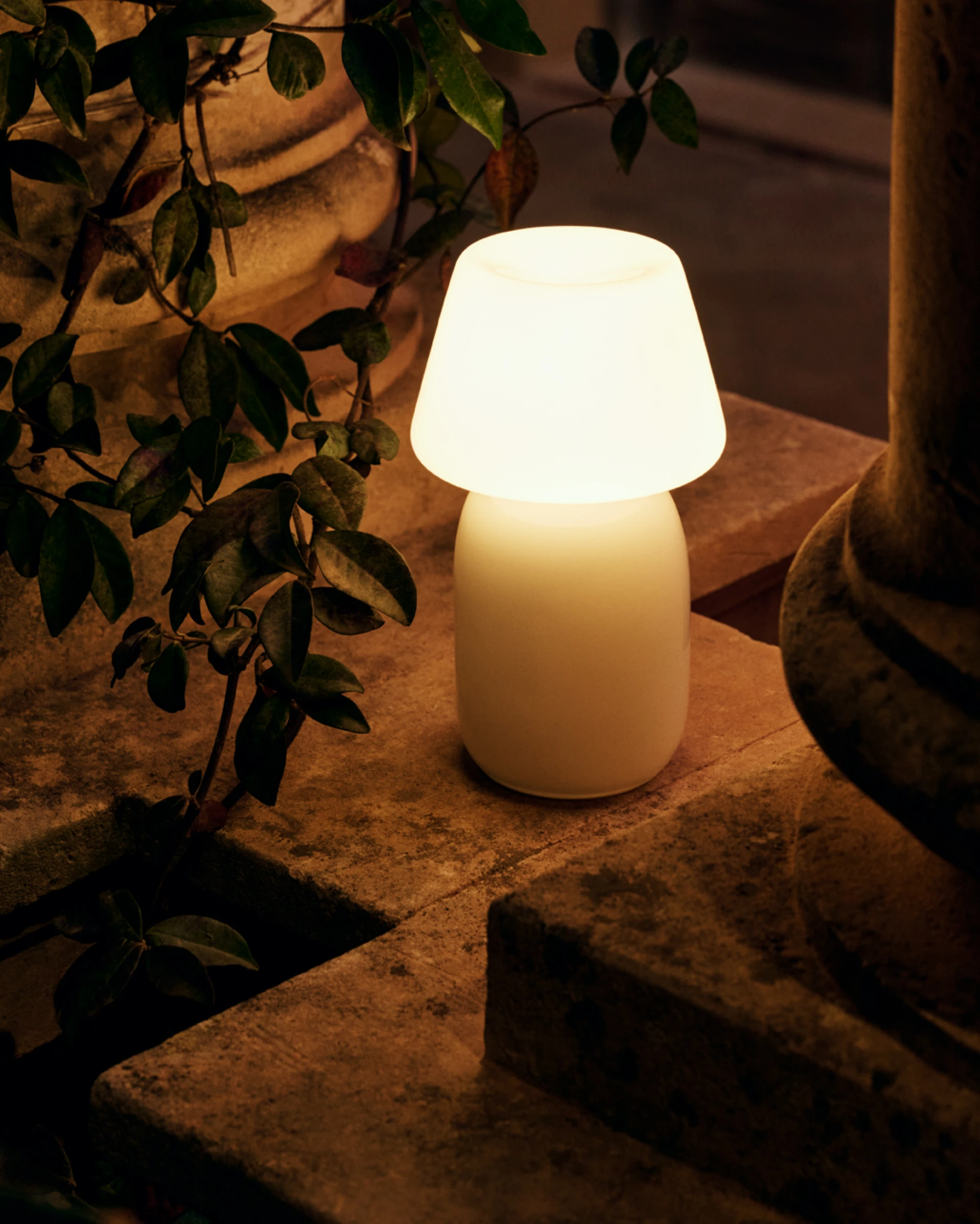 Apollo Portable Lamp White
