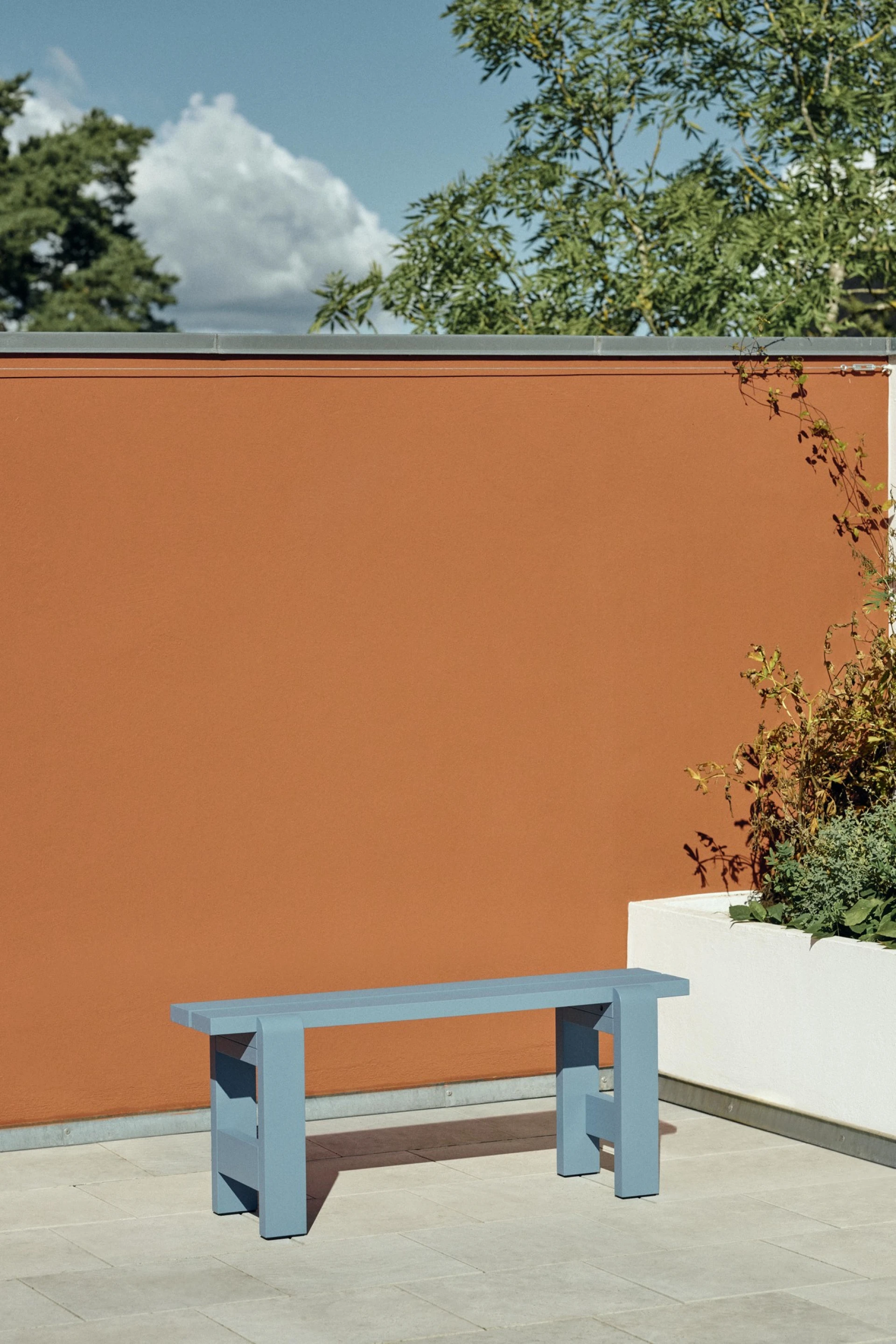 Weekday Bench L111 Azure blue