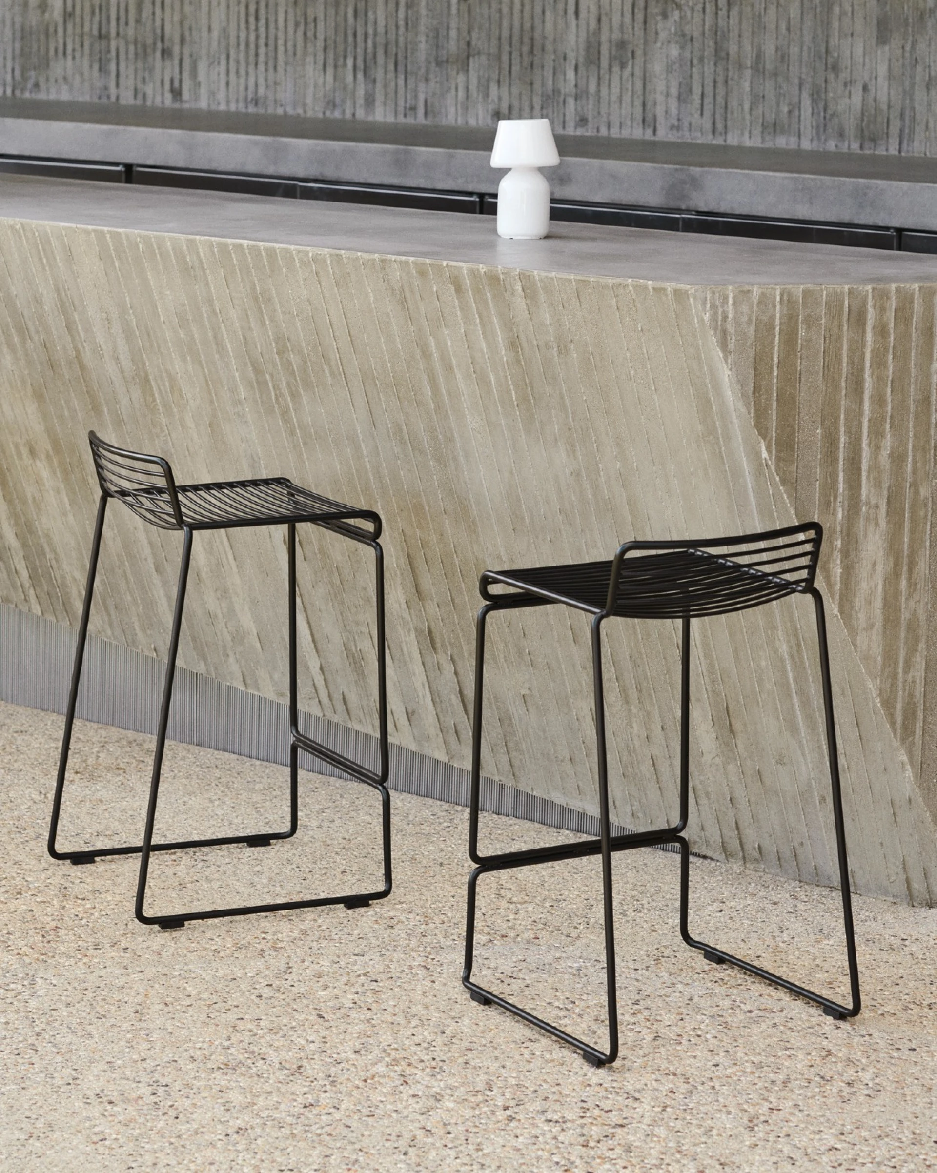 Hee Bar Stool Low Black
