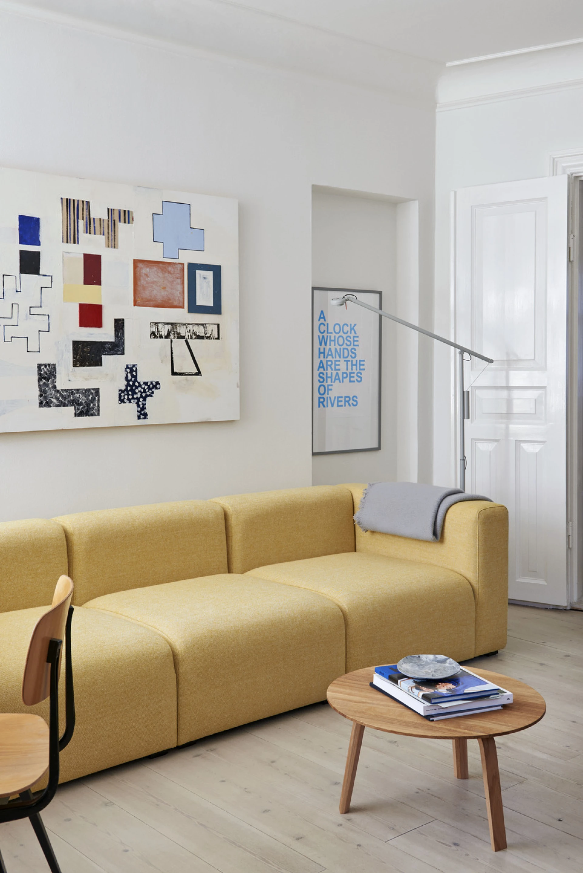 Bella Coffee Table D60 x H32 Oiled solid oak Bella Coffee Table D60 x H32 Oiled solid oak