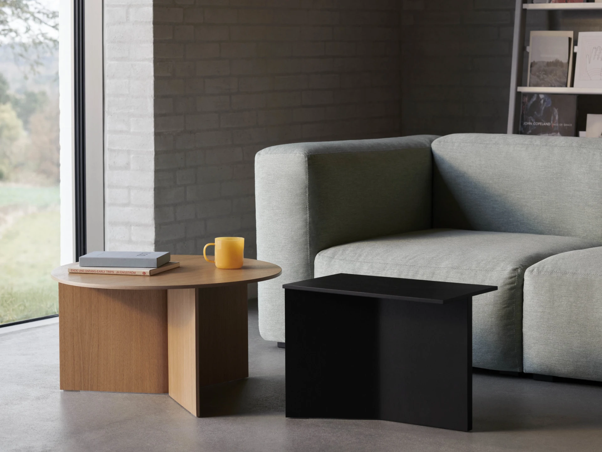 Slit Table Wood Oblong Black