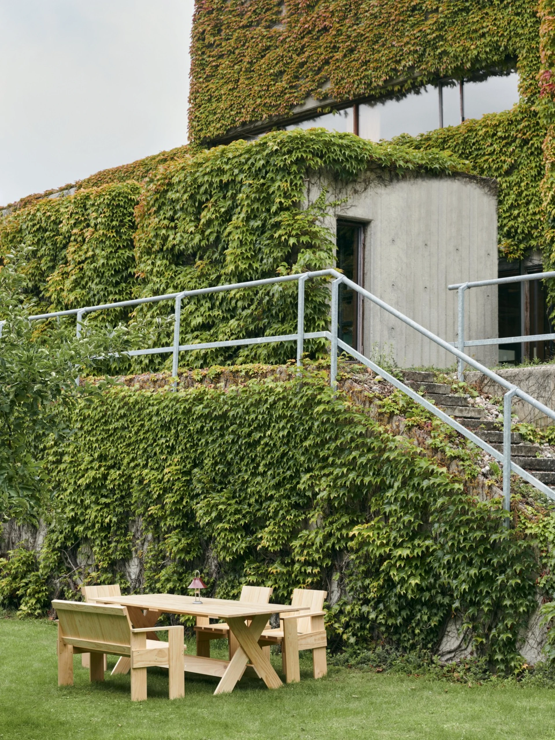 Crate Dining Table L180 Natural Crate Dining Table L180 Natural