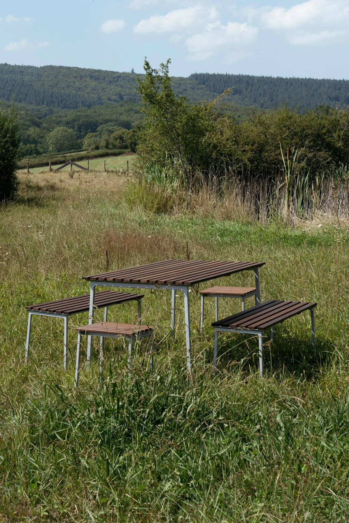 Traverse Table H74 x W140 x L83