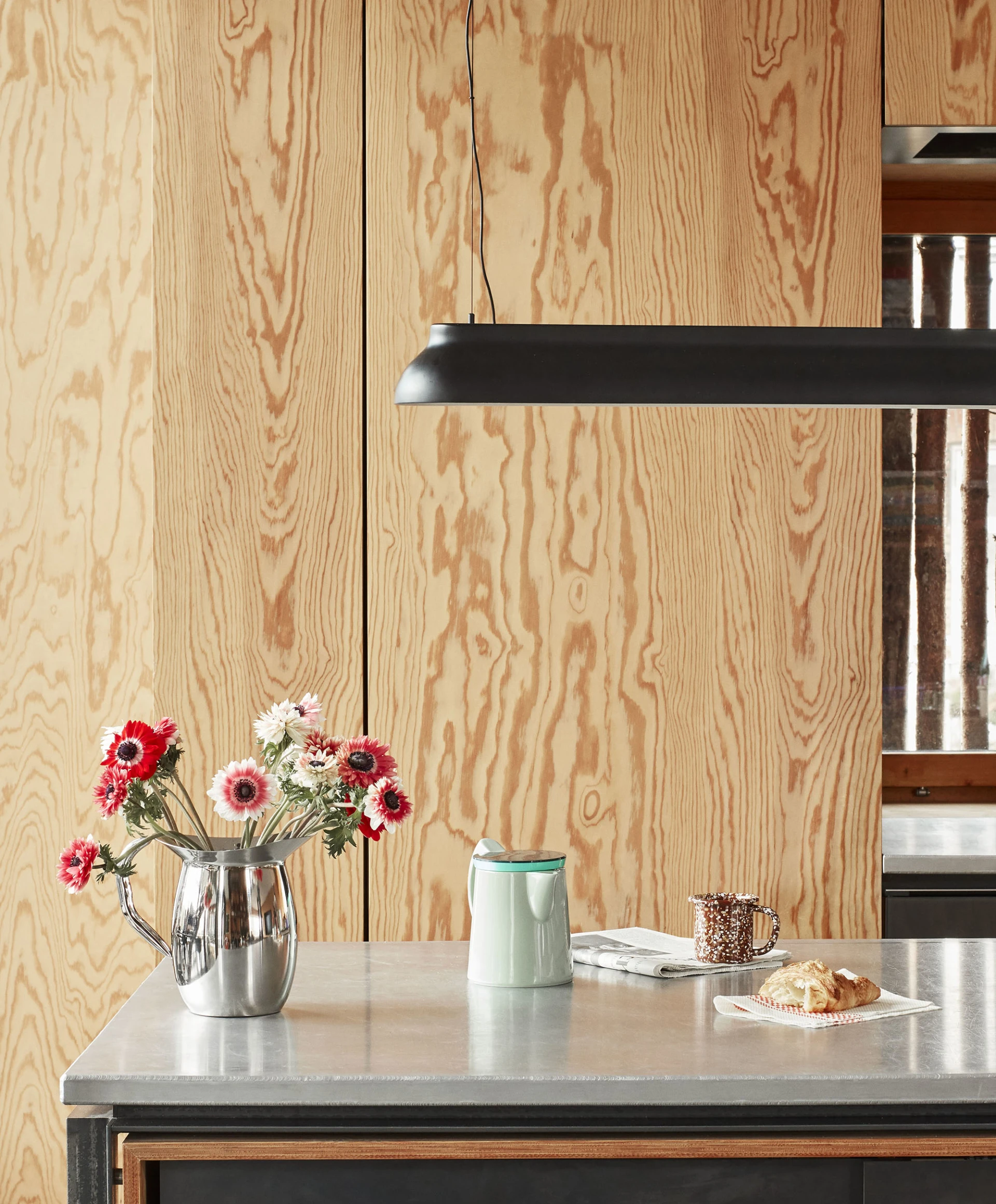 PC linear pendant soft black