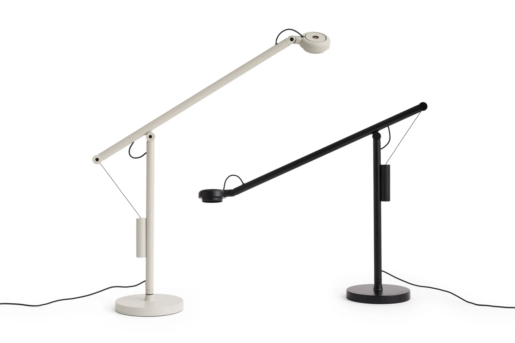Fifty-Fifty Desk Lamp Soft black