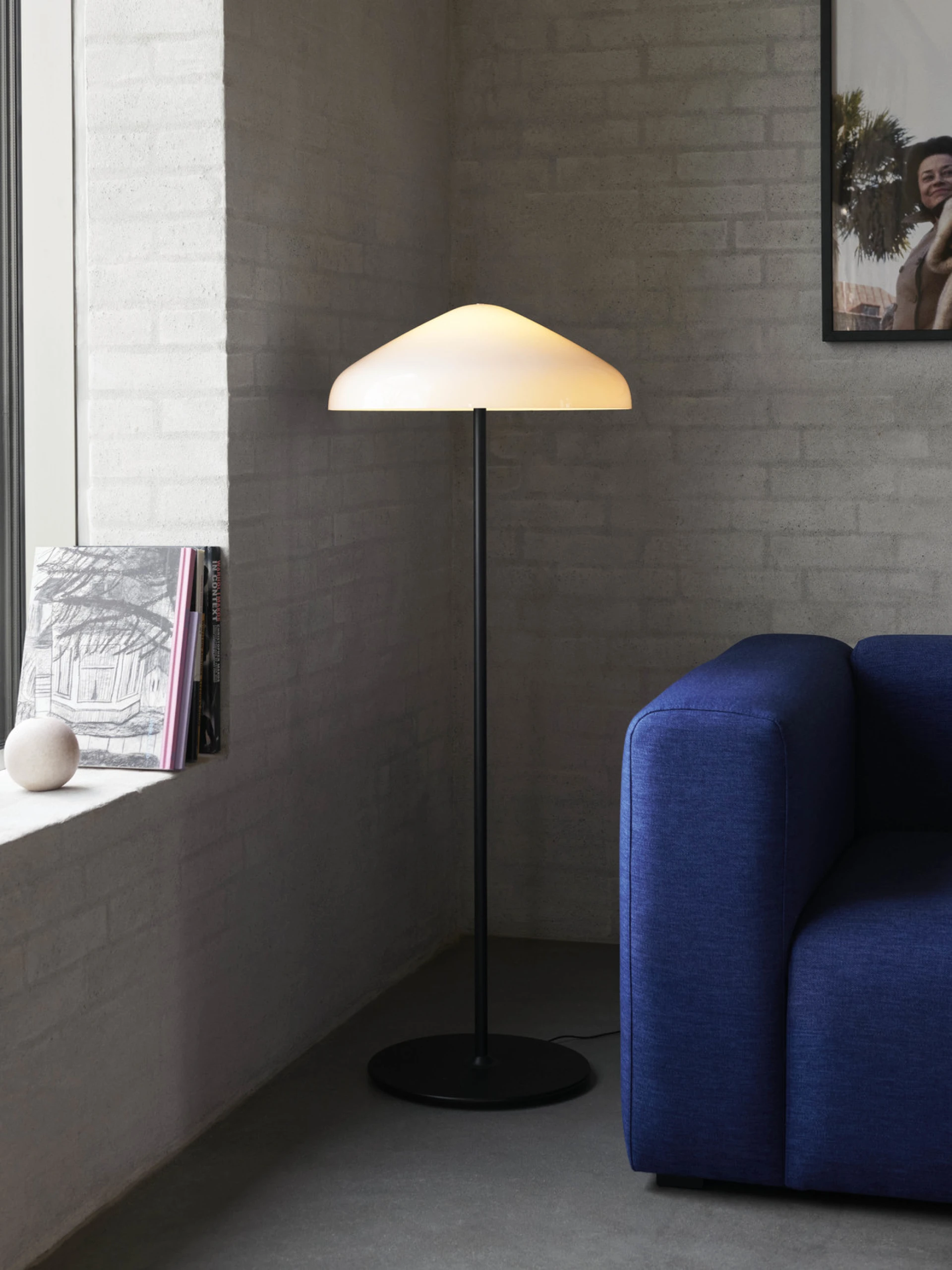 Pao Glass Floor Lamp White