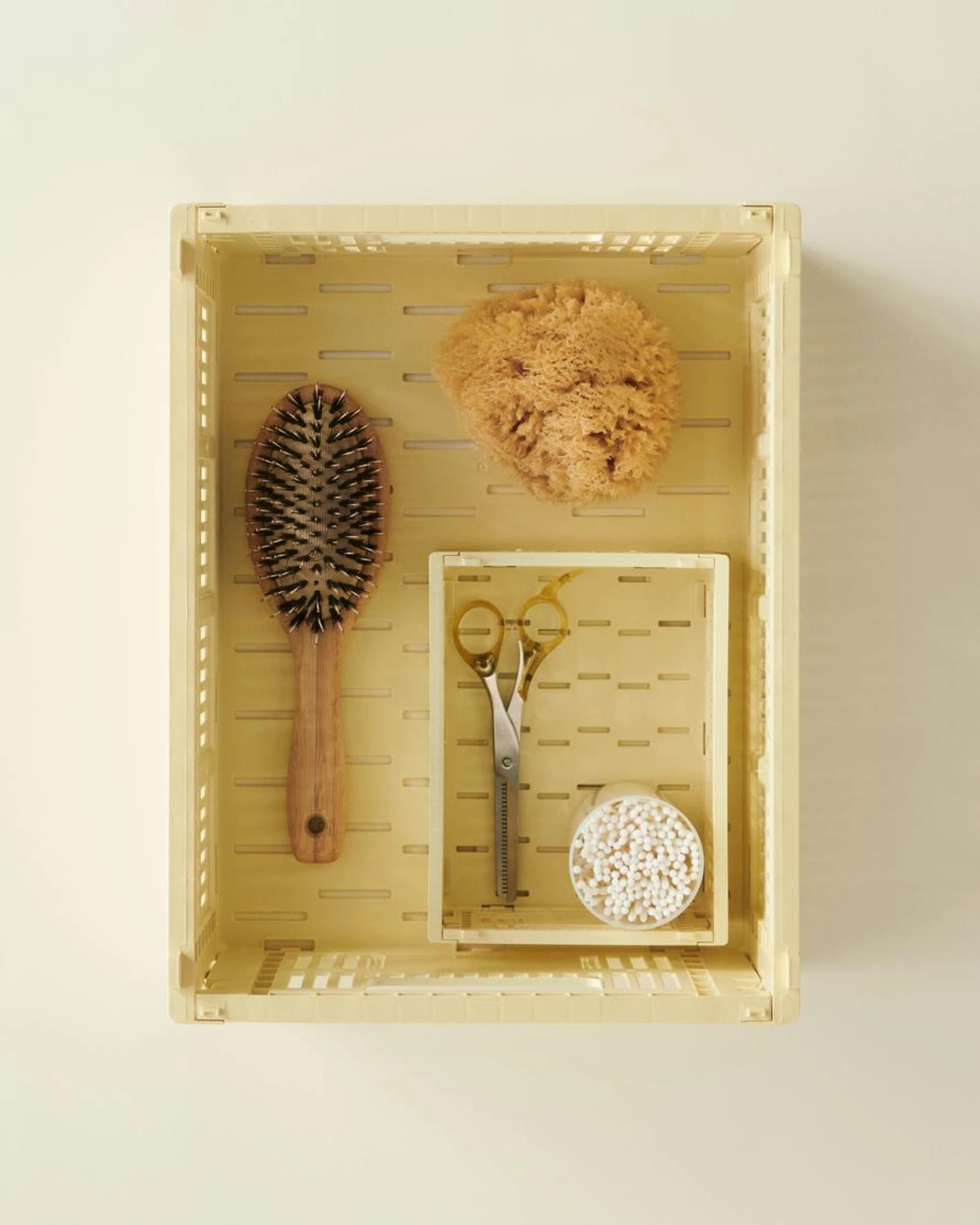 HAY Colour Crate Medium Light yellow