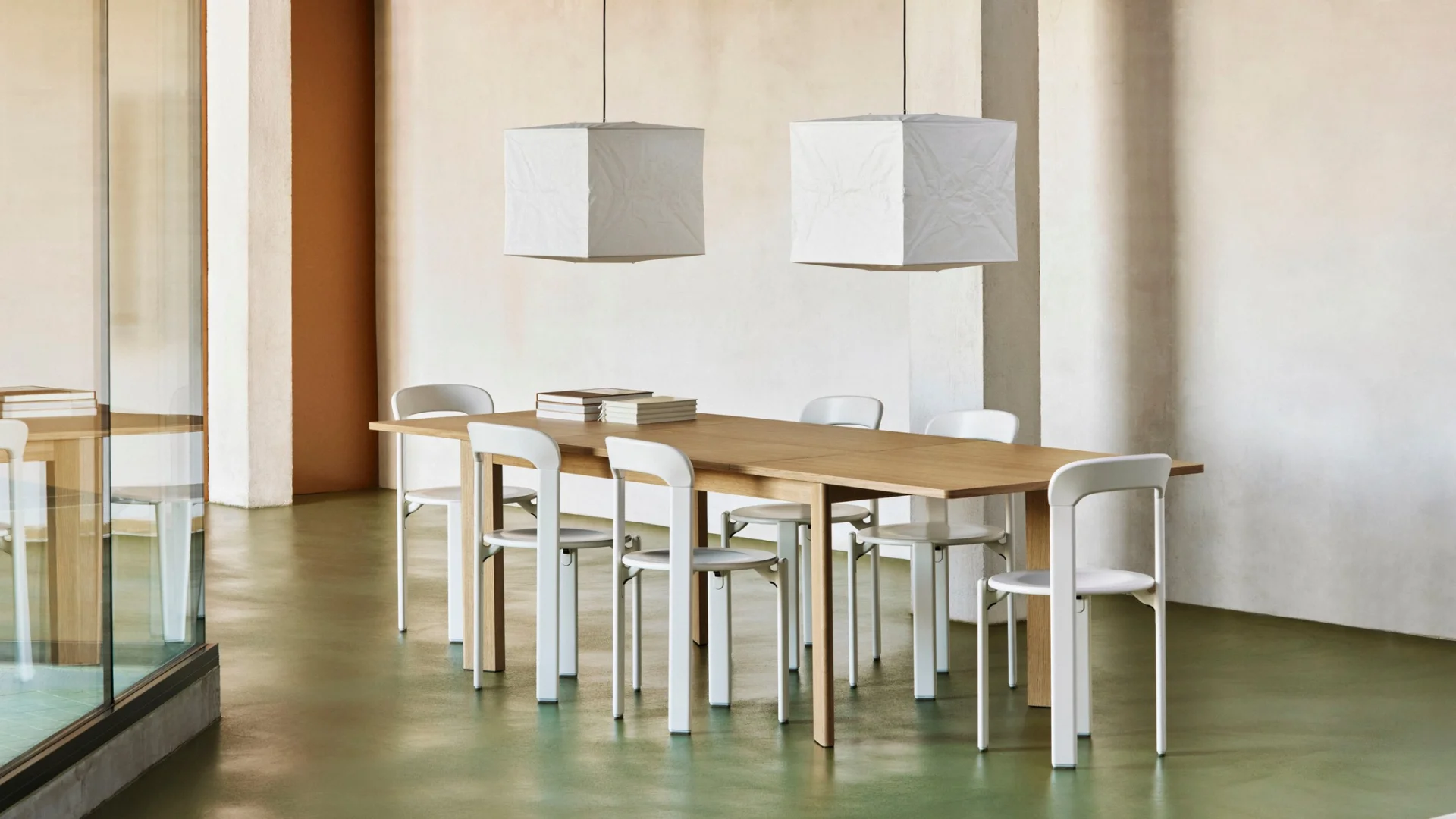 Chisel 630 Extendable Table Rectangular 