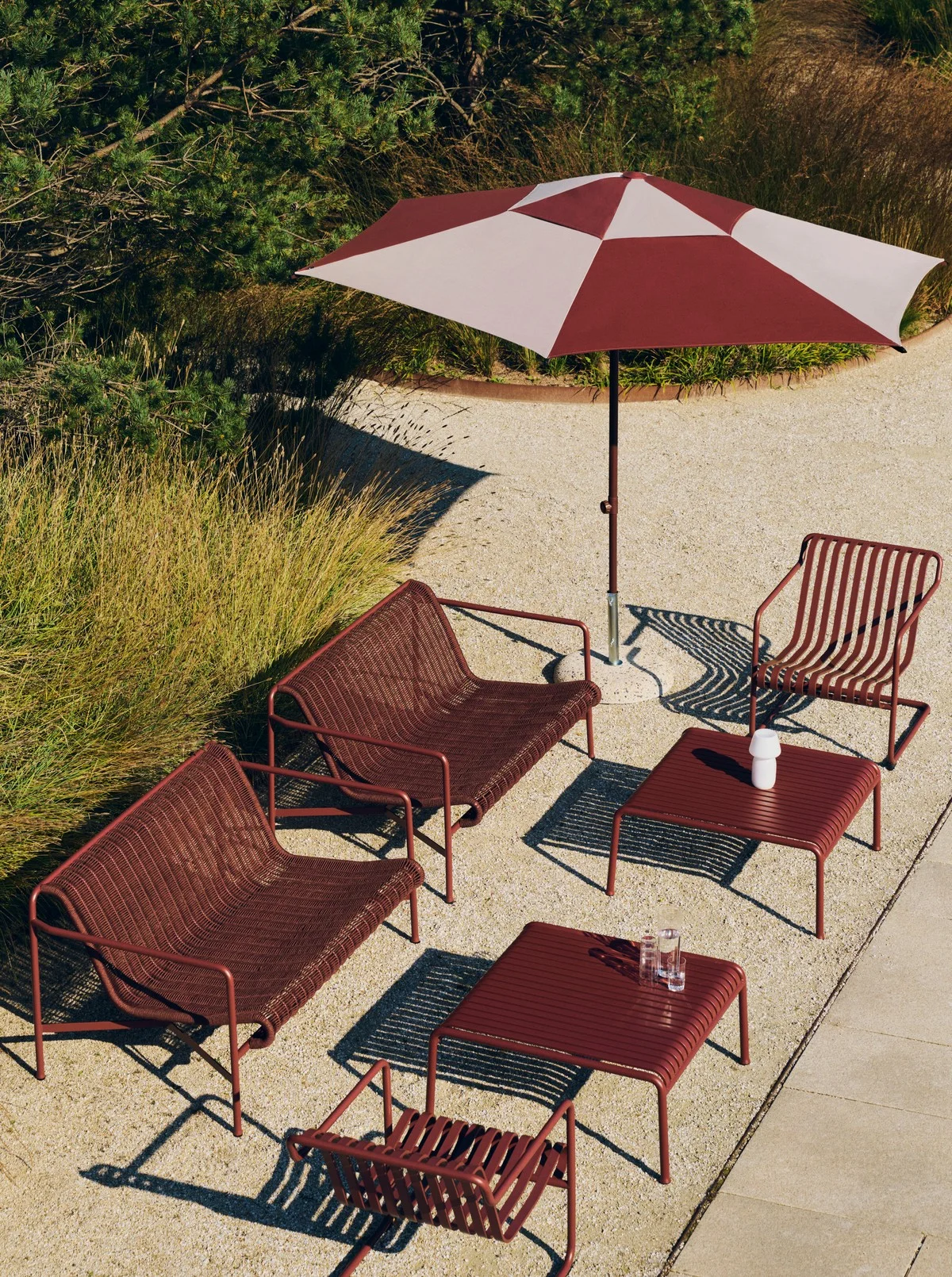 Terrazza Parasol Hexagon Off-white and burgundy
