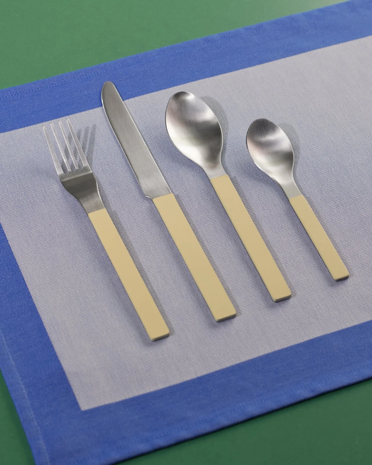 MVS Cutlery Set of 4 Yellow