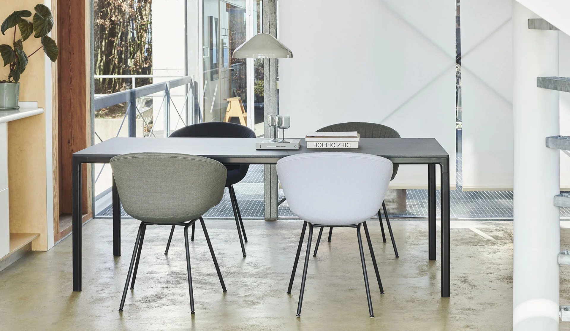 Pao Steel Pendant 230 Cream white