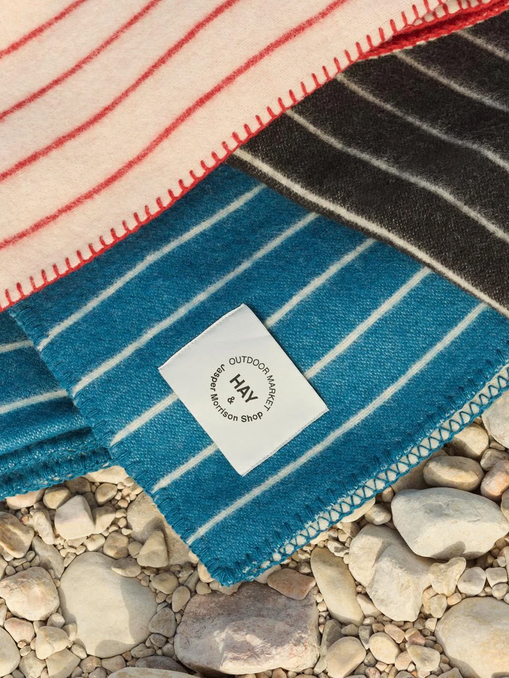 Outdoor Market Throw W130 x L180 Black beige stripe