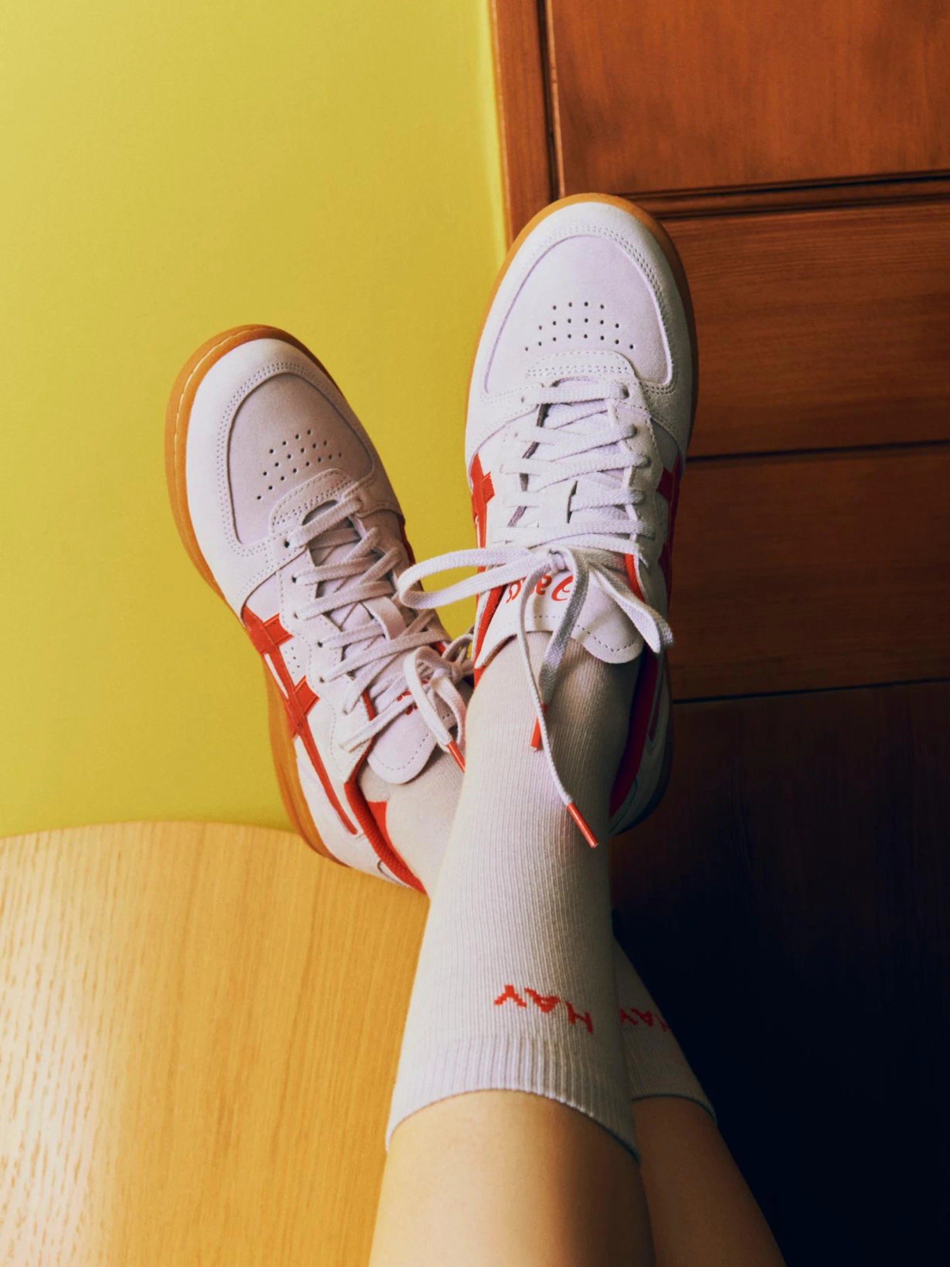 ASICS x HAY Skyhand OG Orchid husht and flame scarlet