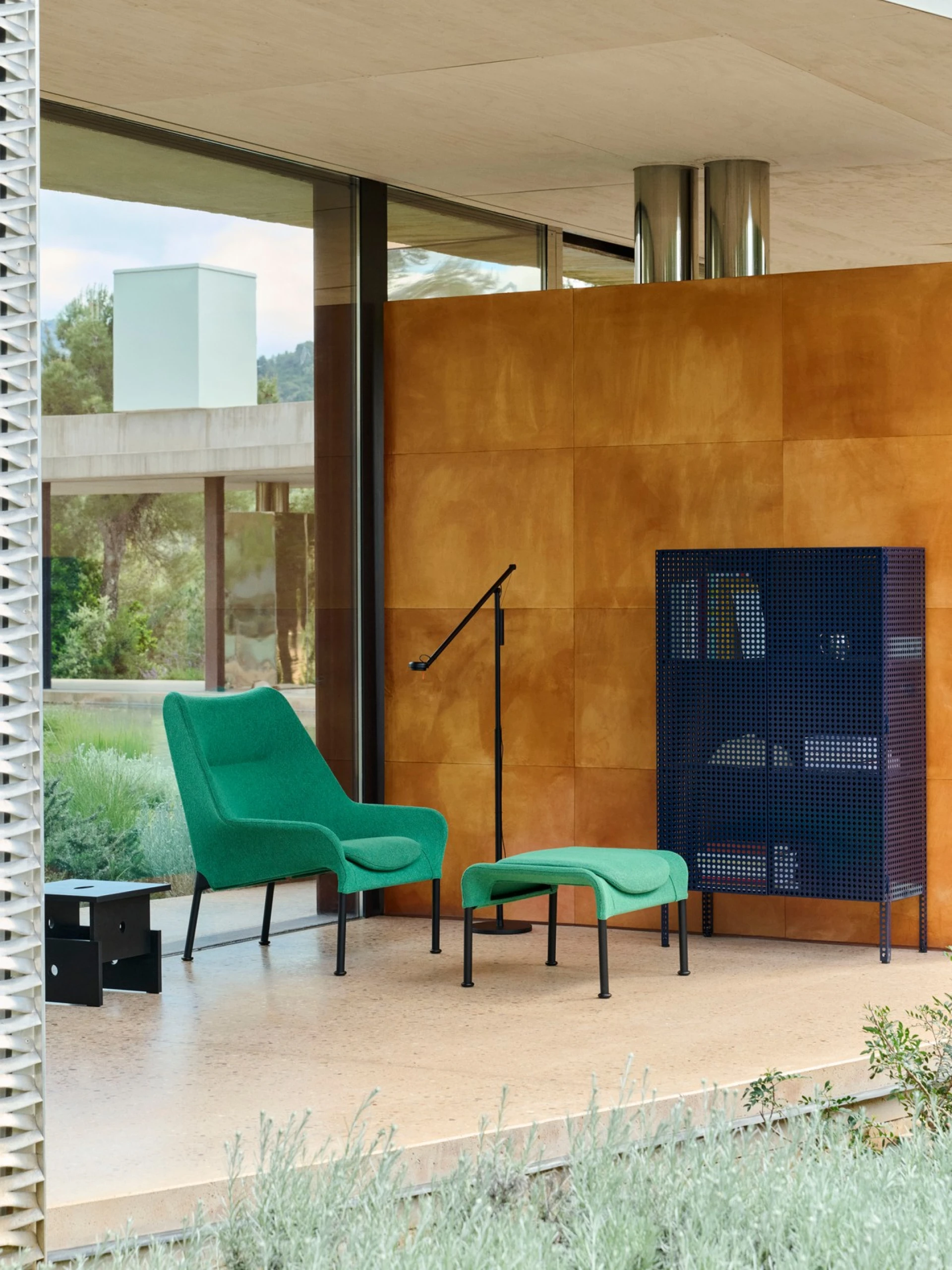 Wood Box Coffee Table Black water-based lacquered oak