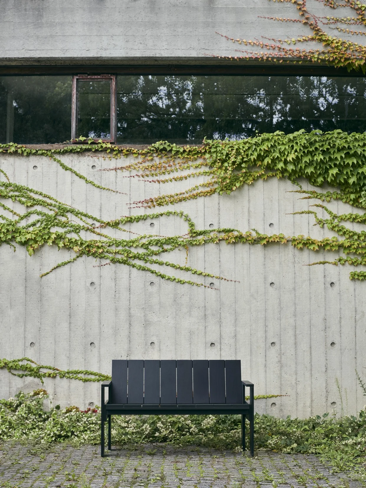 Crate Dining Bench Black