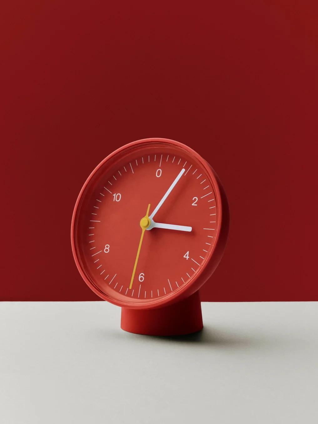 Table Clock Red