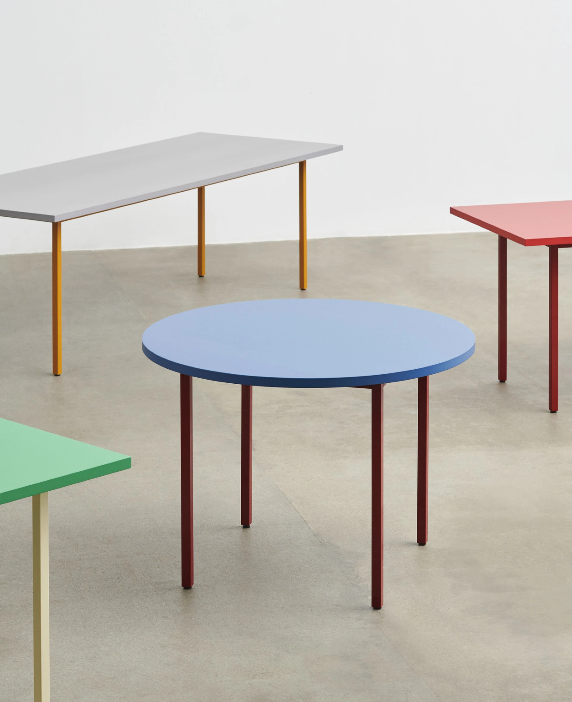Two-Colour Table