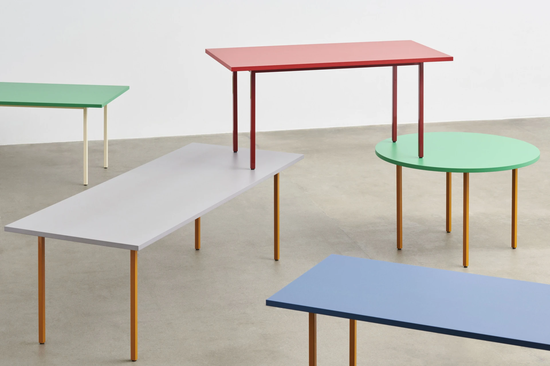 Two-Colour Table