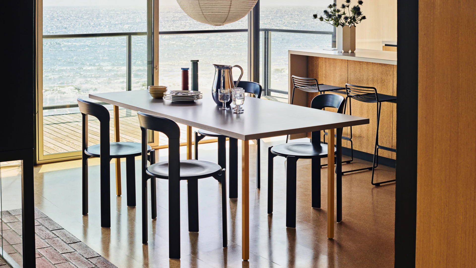 Two-Colour Table