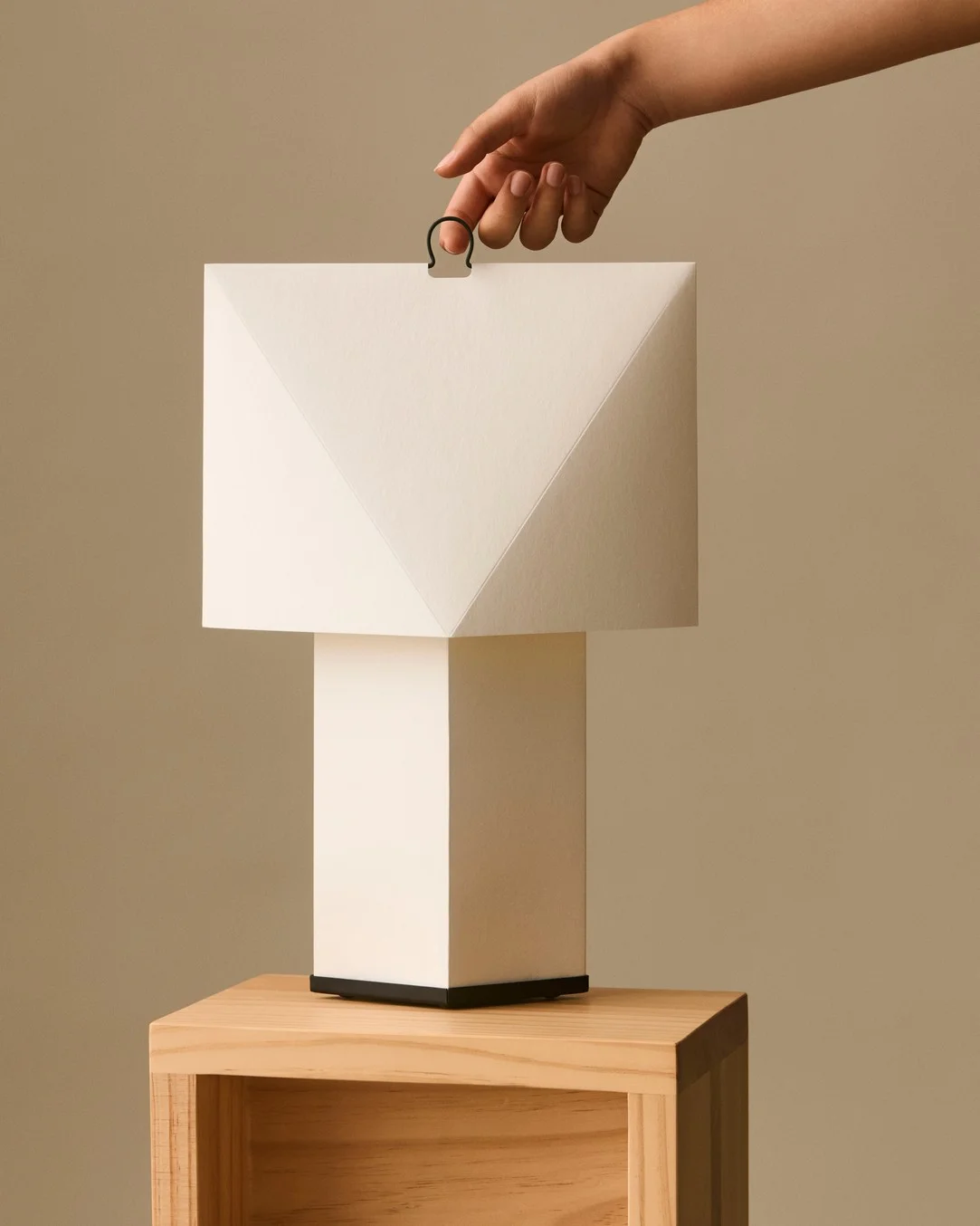 Aplat Table Lamp 660 