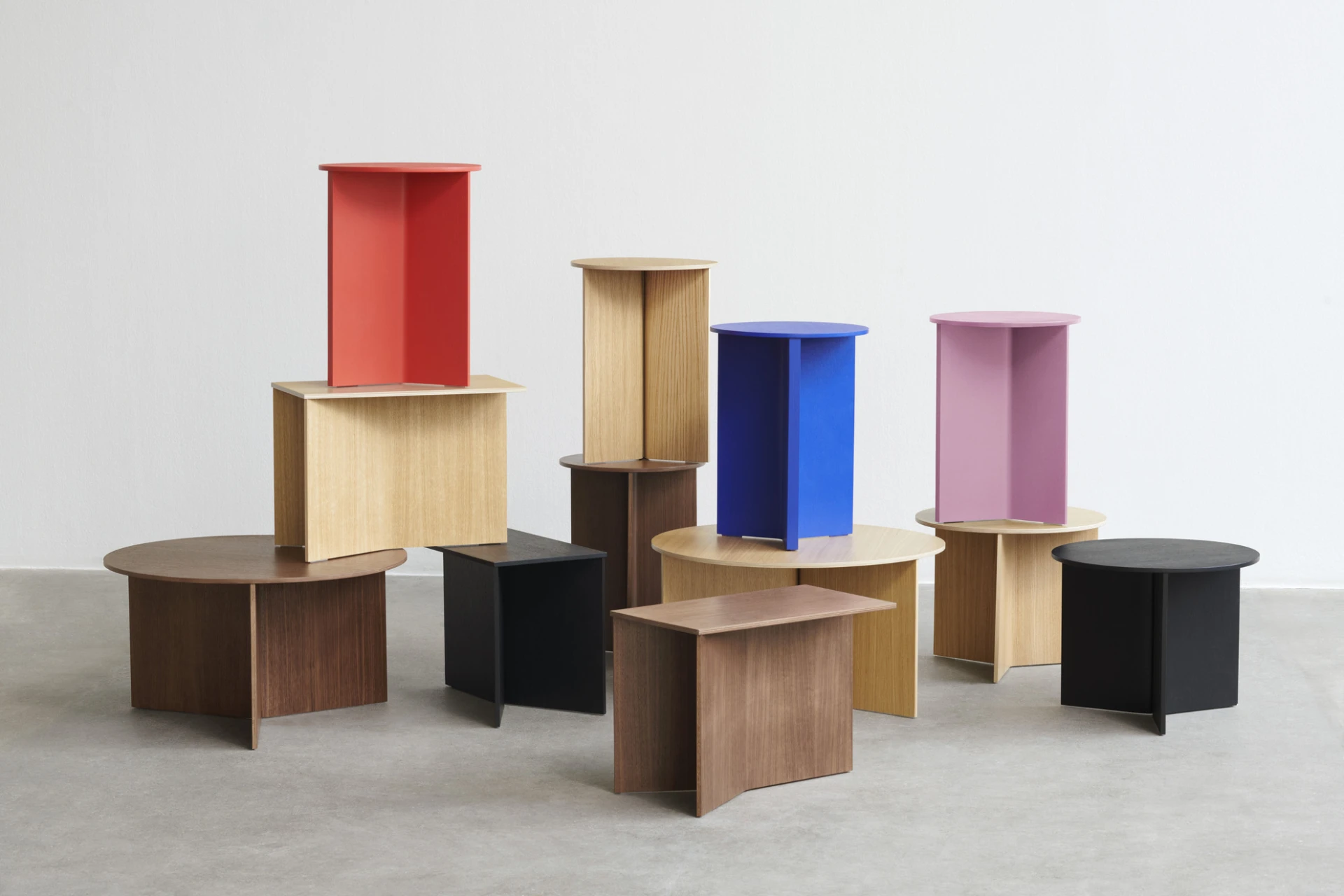 Slit Table Wood Round High Pink Slit Table Wood Round High Pink