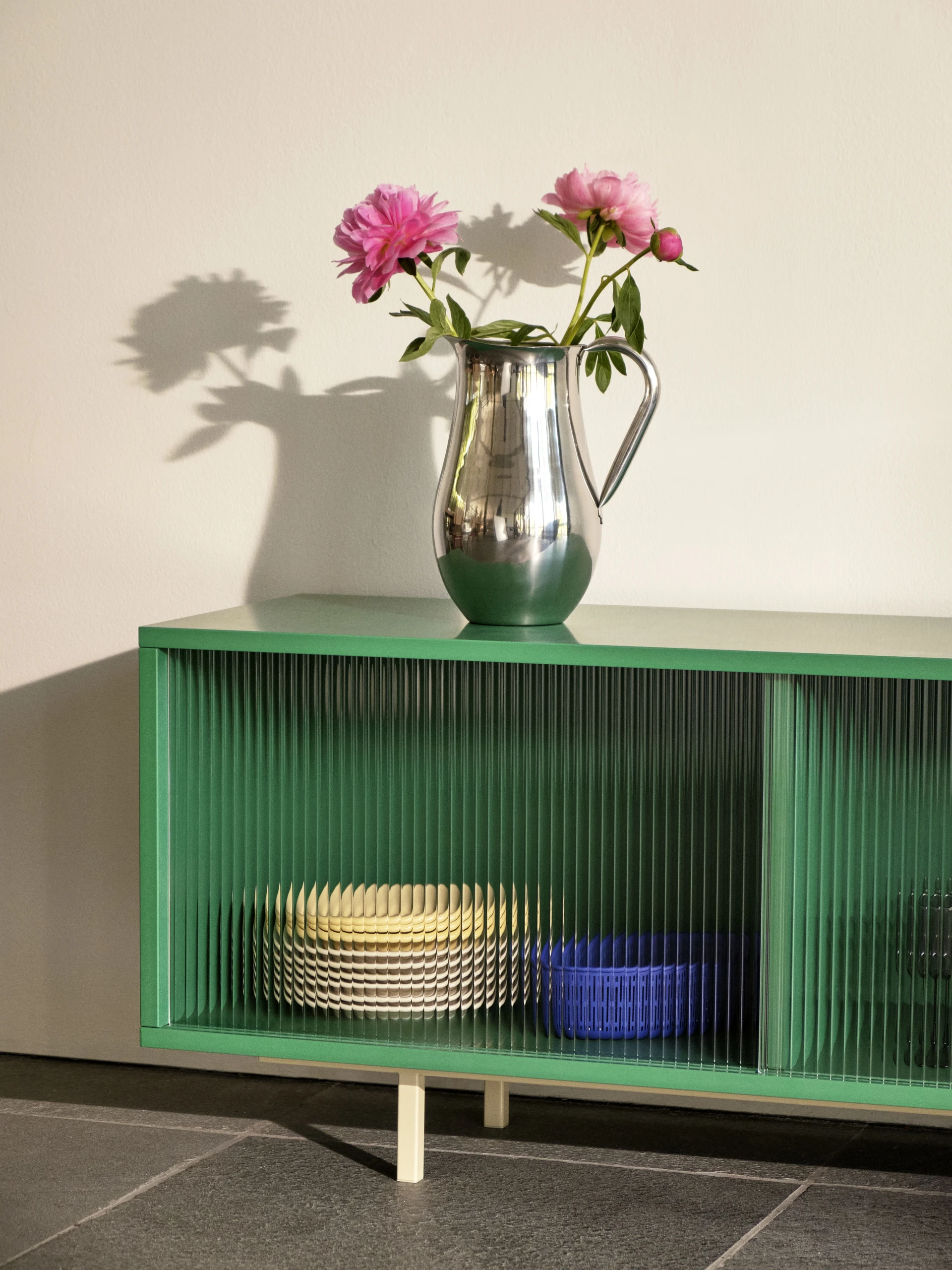 Colour Cabinet Medium Dark mint Floor w. Glass doors