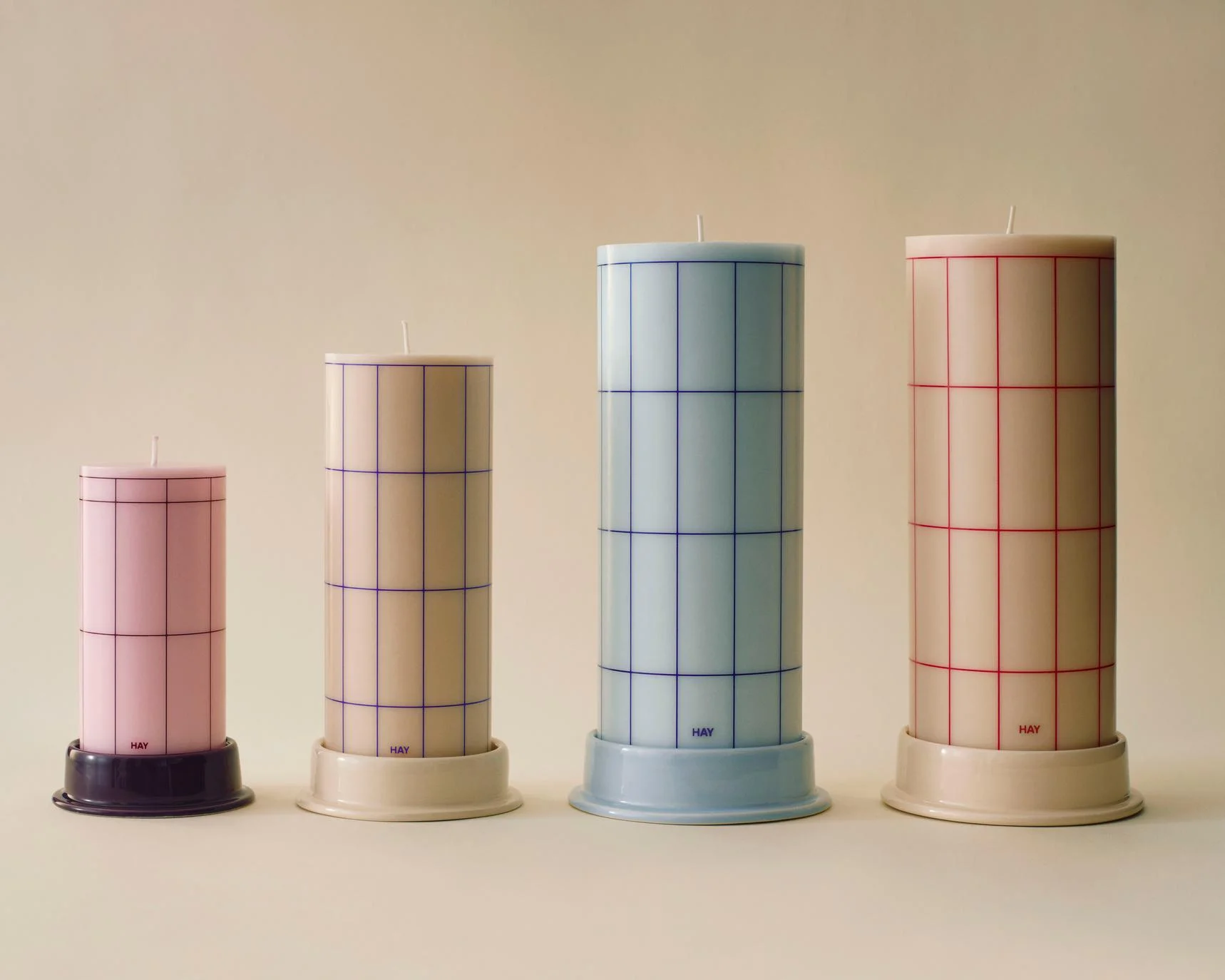 Column Candle Medium Off-white with blue grid check