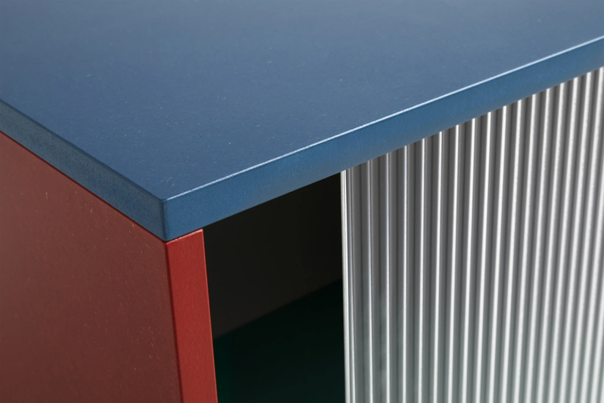Colour Cabinet Large Multi Floor w. Glass doors