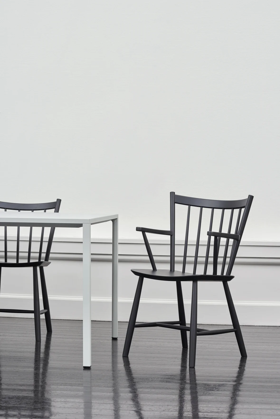 J42 Chair Beech Black 