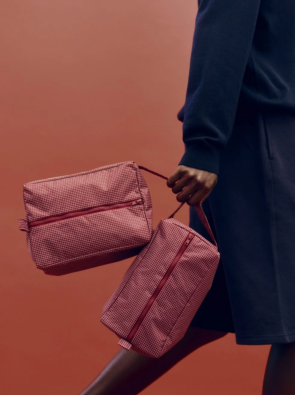 Grid Wash Bag Small Burgundy