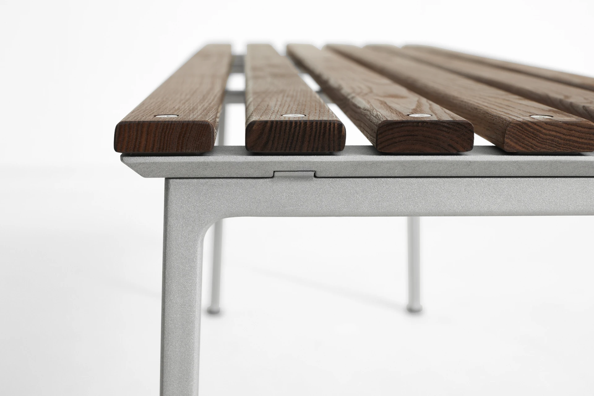 Traverse Bench