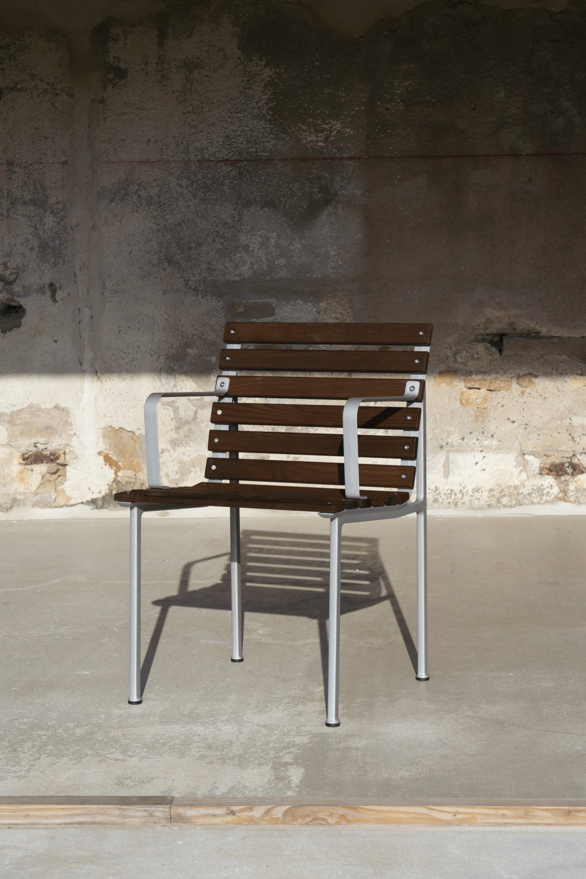 Traverse Armchair