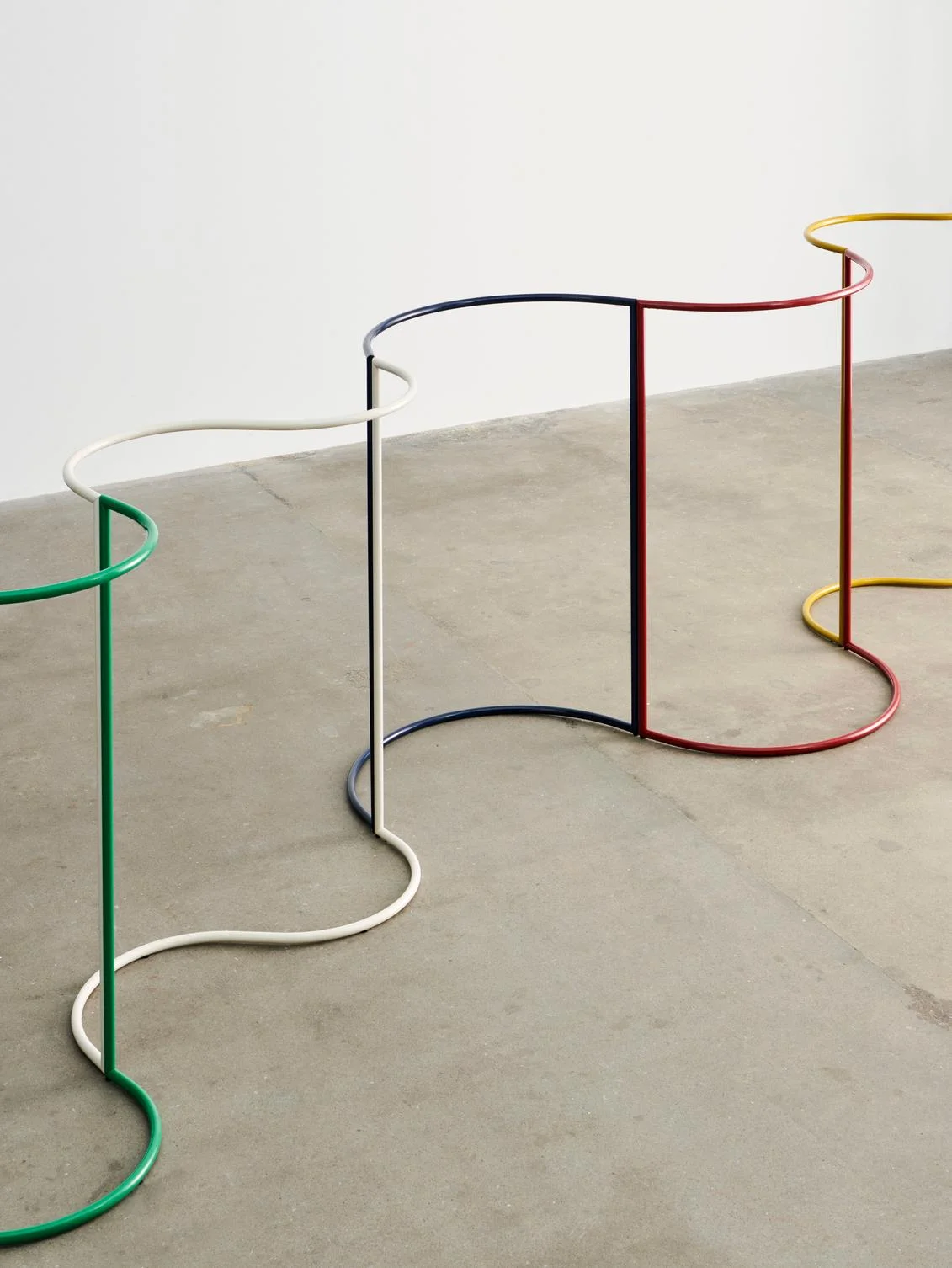 Colour Rack S-Shape Dijon