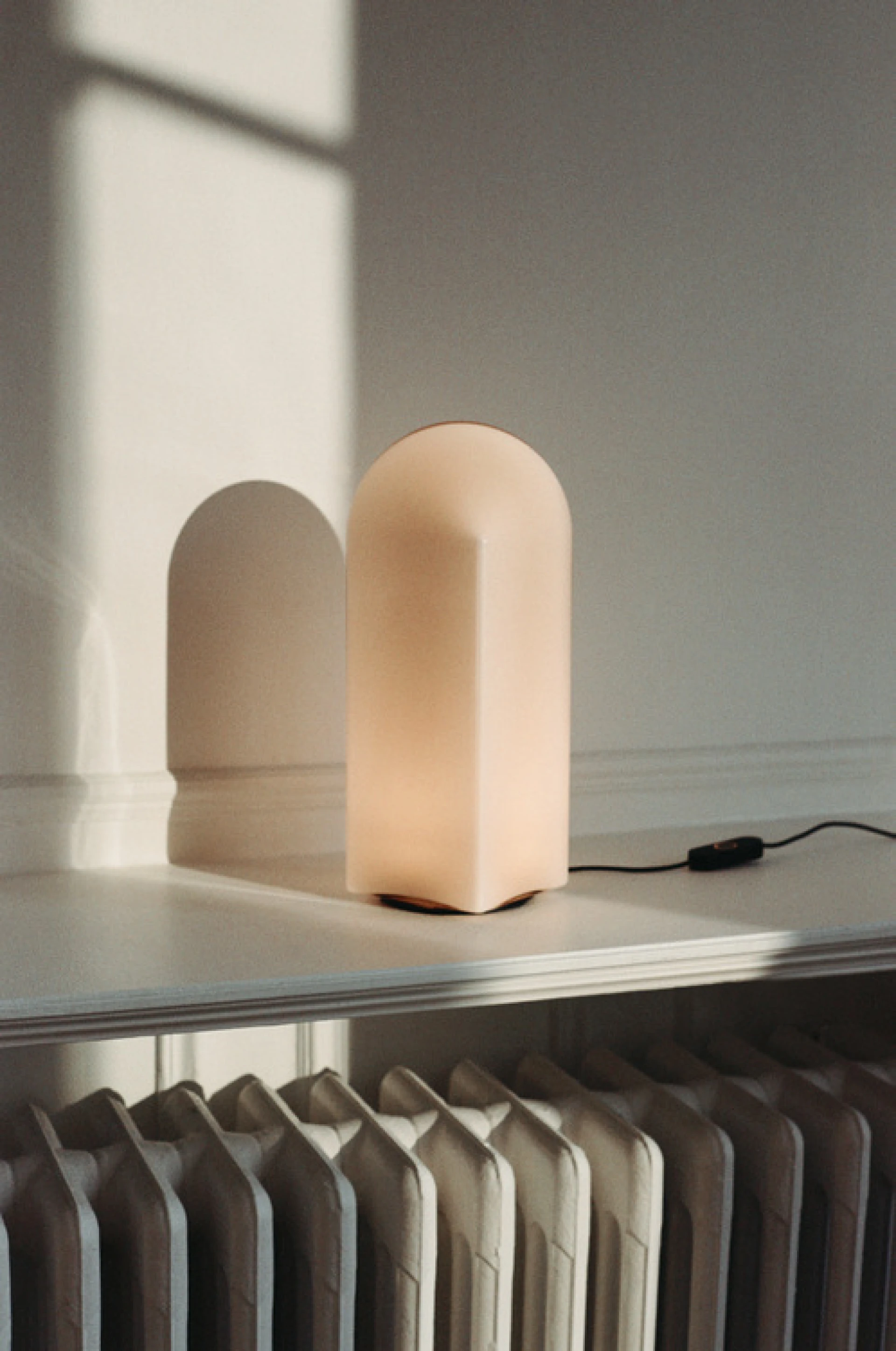 Parade Table Lamp 320 Blush pink 