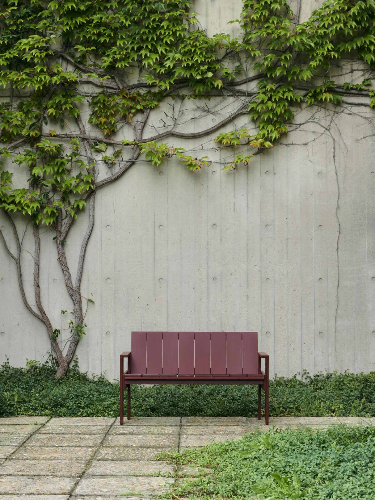 Crate Dining Bench Iron red