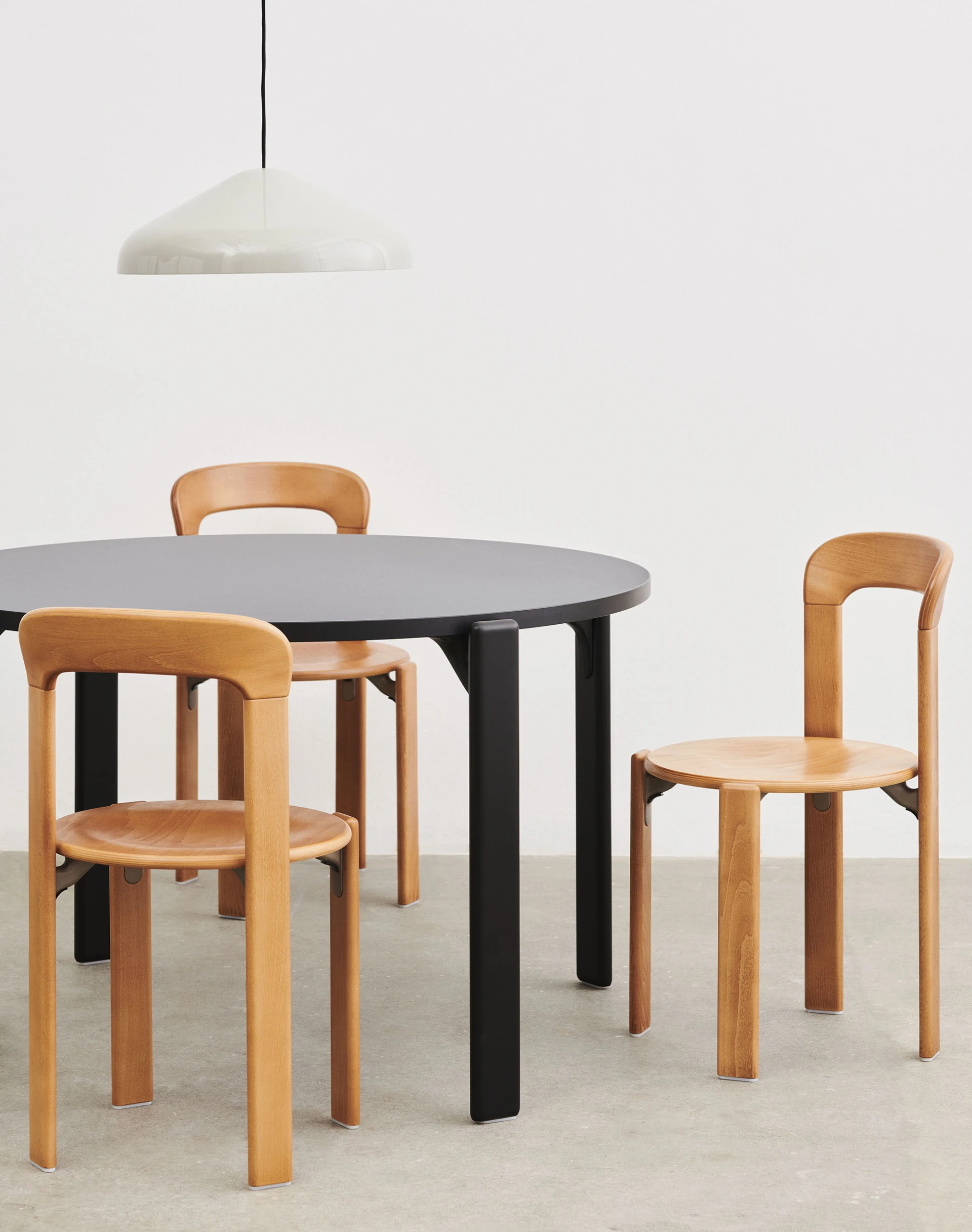 Pao Steel Pendant 230 Cream white