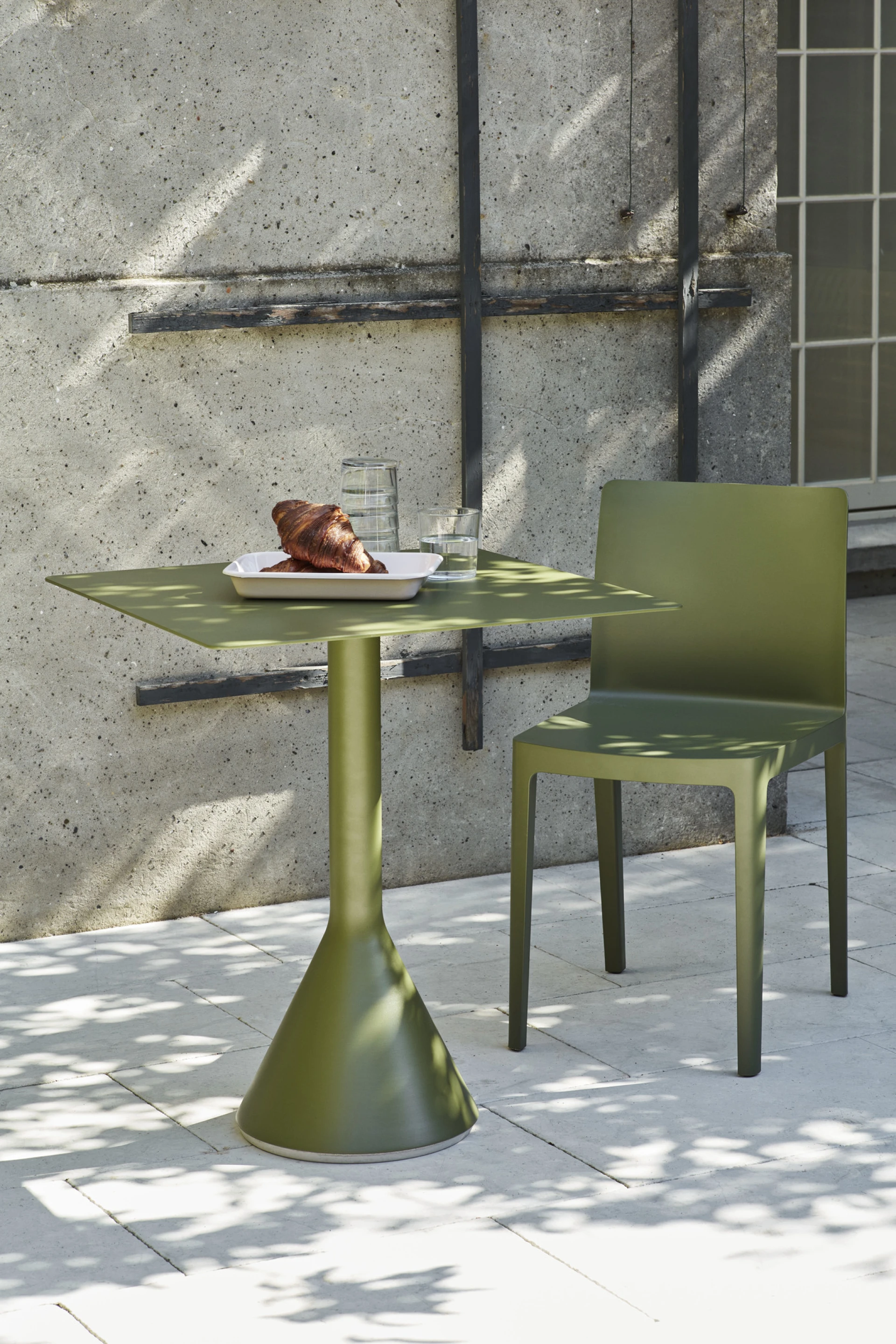 Elementaire Chair Olive 