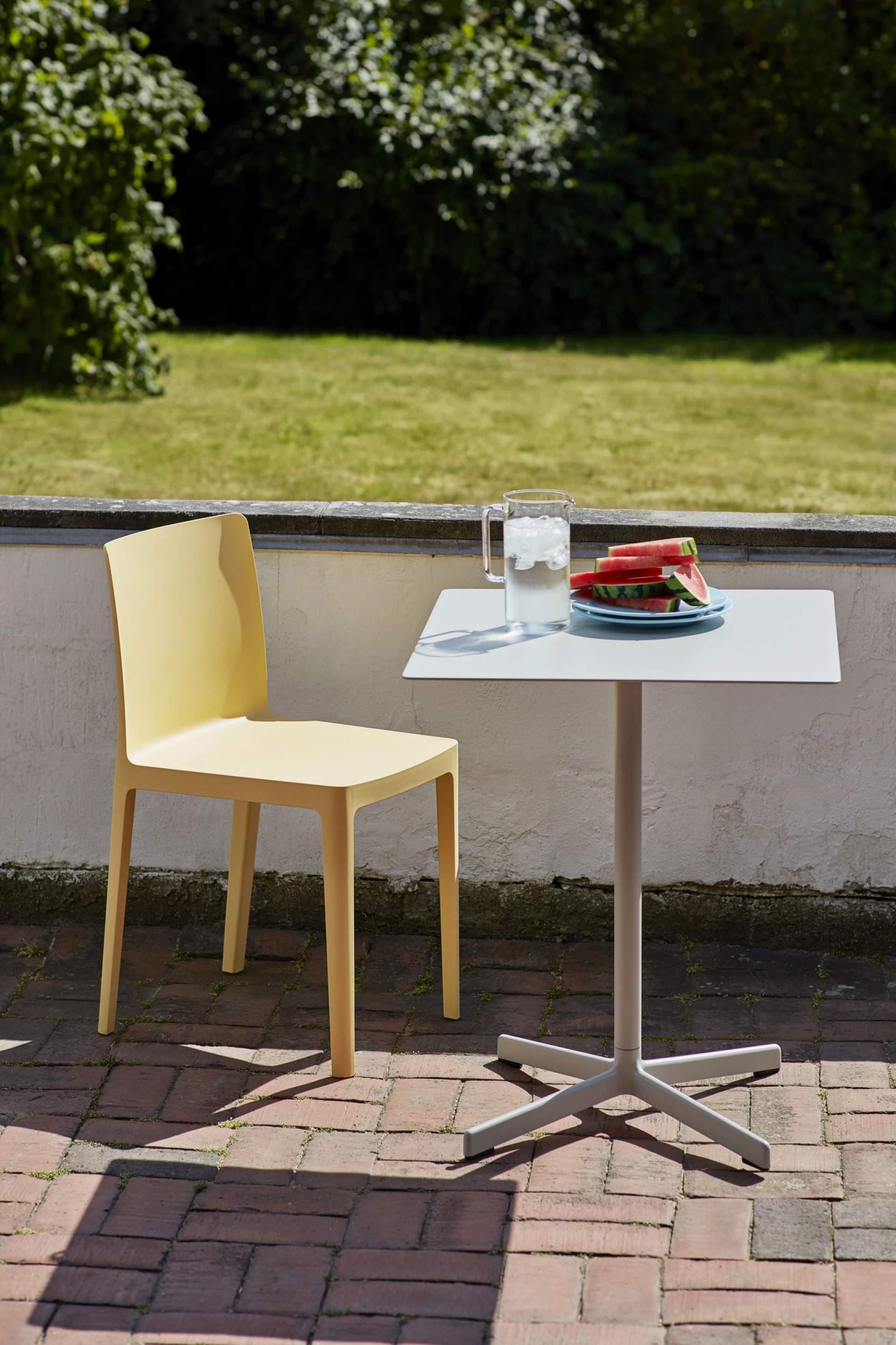 Elementaire Chair Light yellow 