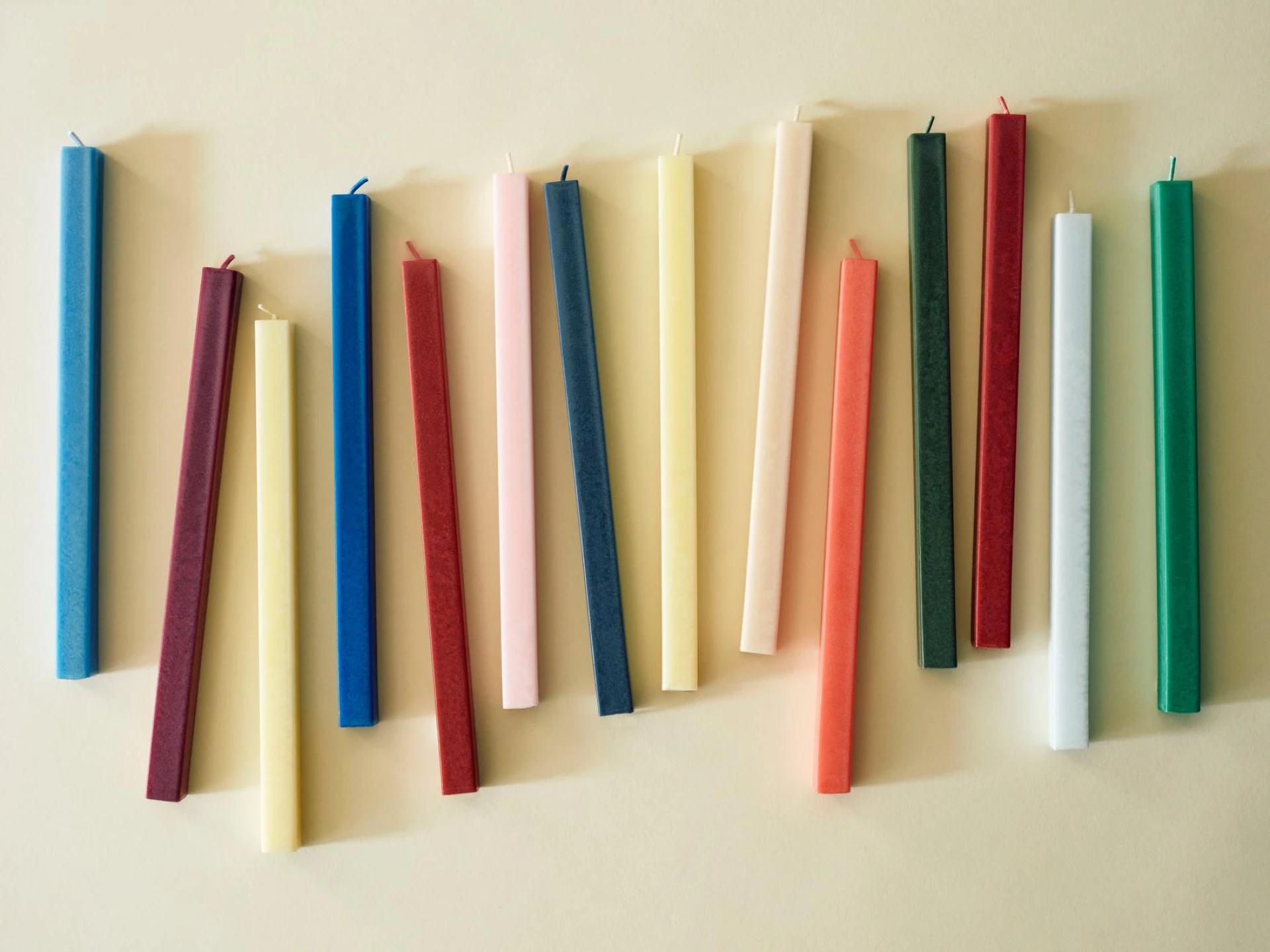 Square Candle Reds and bordeaux, Set of 4