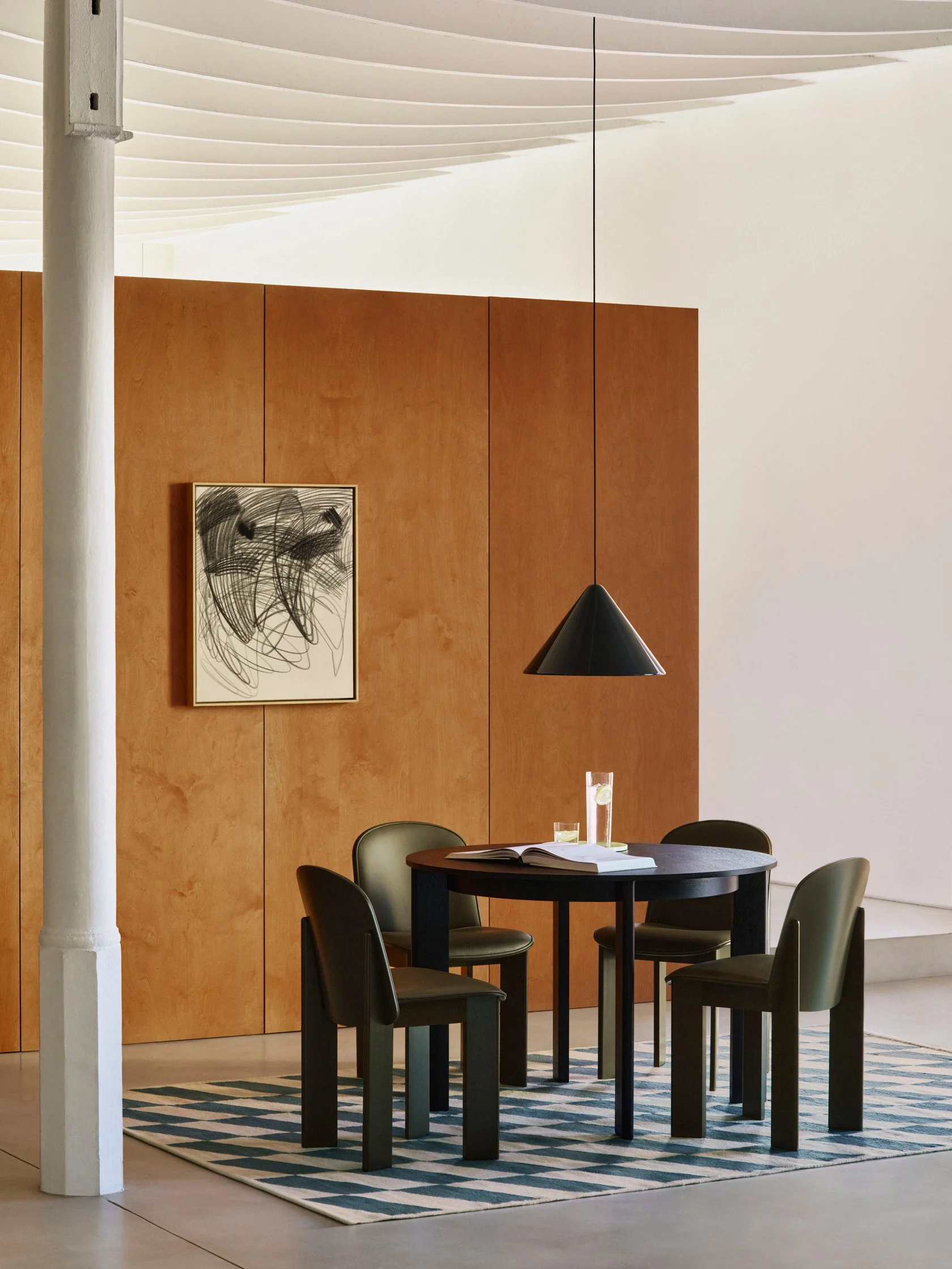 Chisel 25 Table Round 