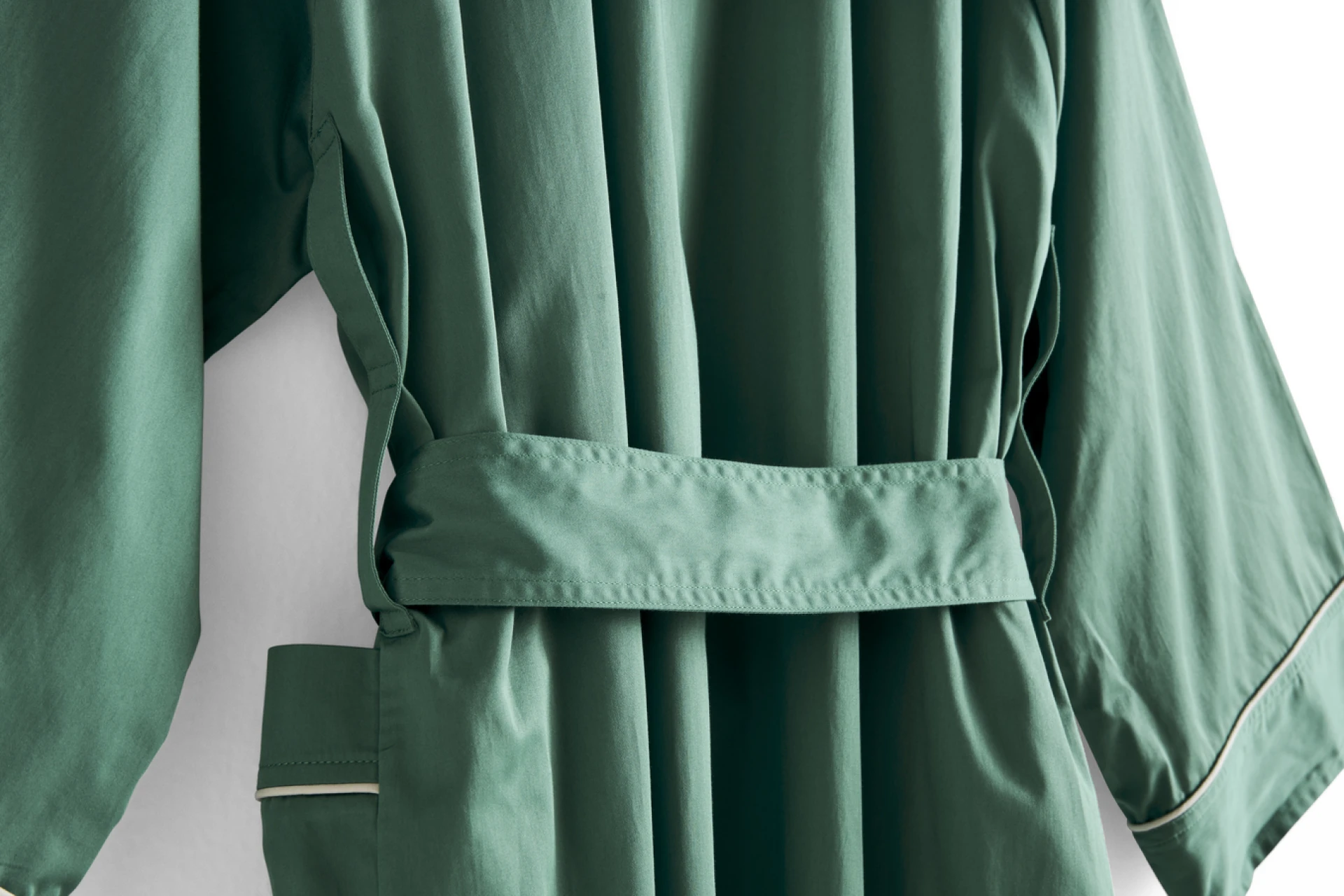 Outline Robe Emerald green 