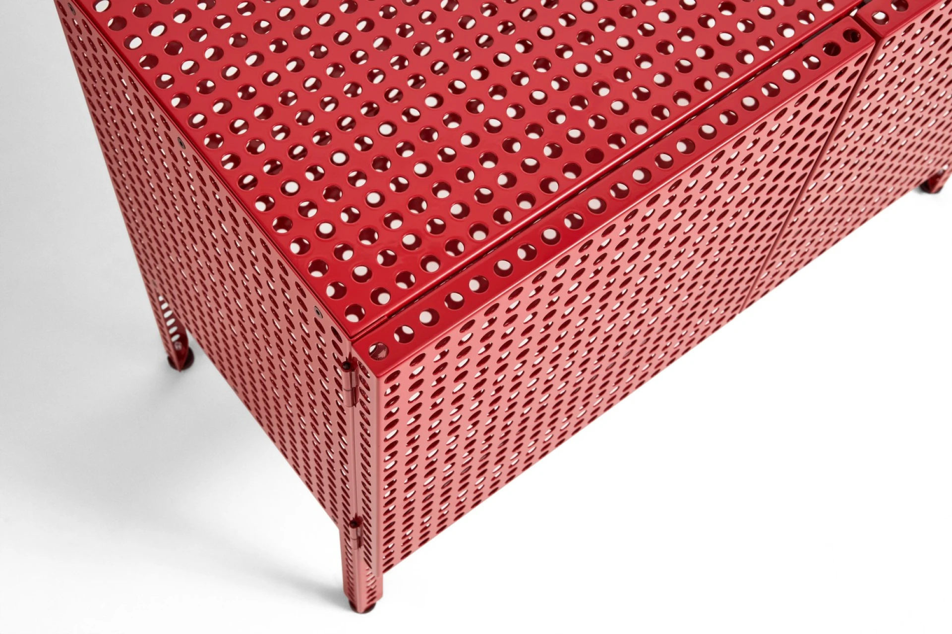 Perforated Cabinet Floor Small Wine red