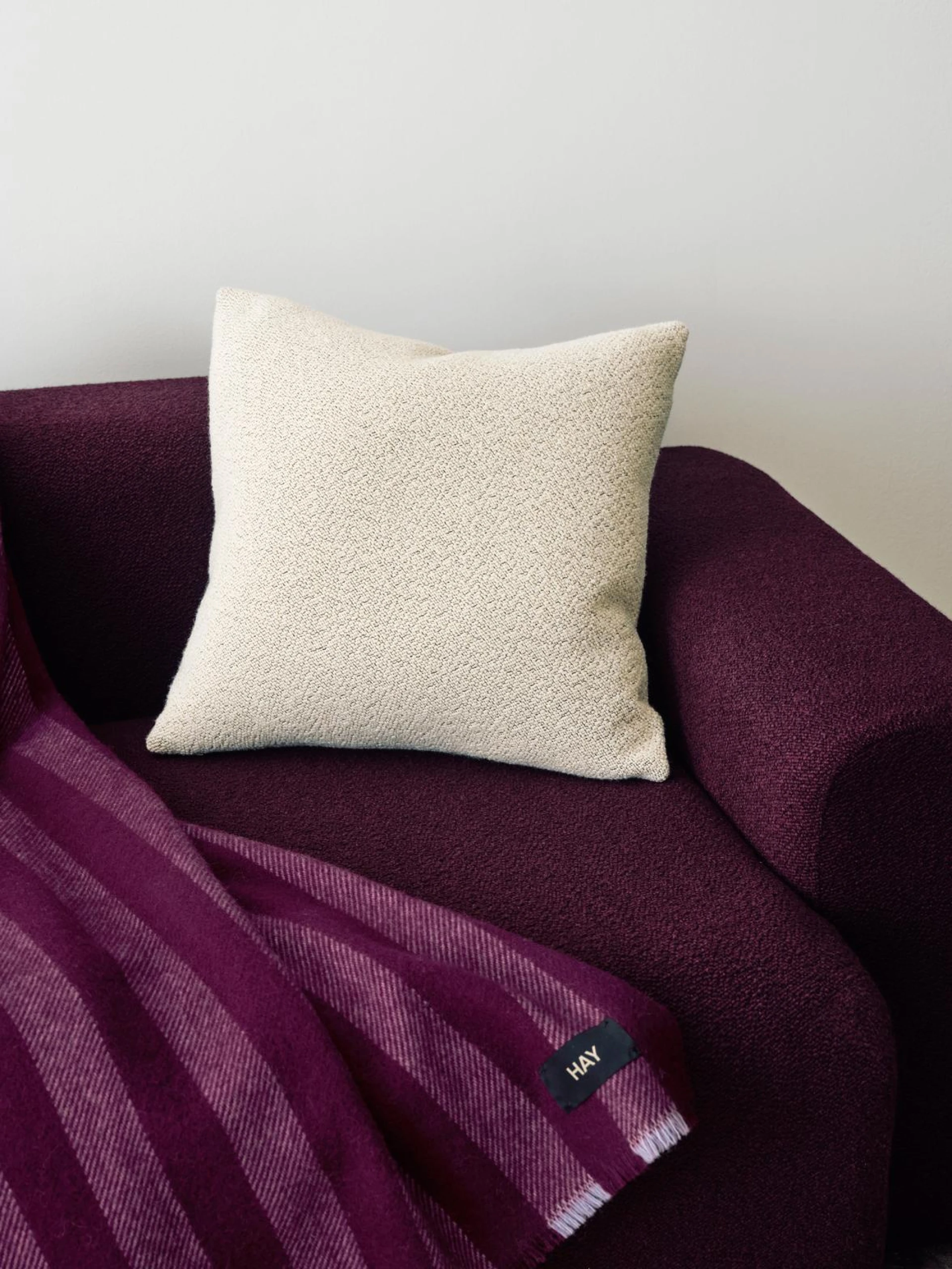 Duo Throw W130 x L180 Plum Duo Throw W130 x L180 Plum