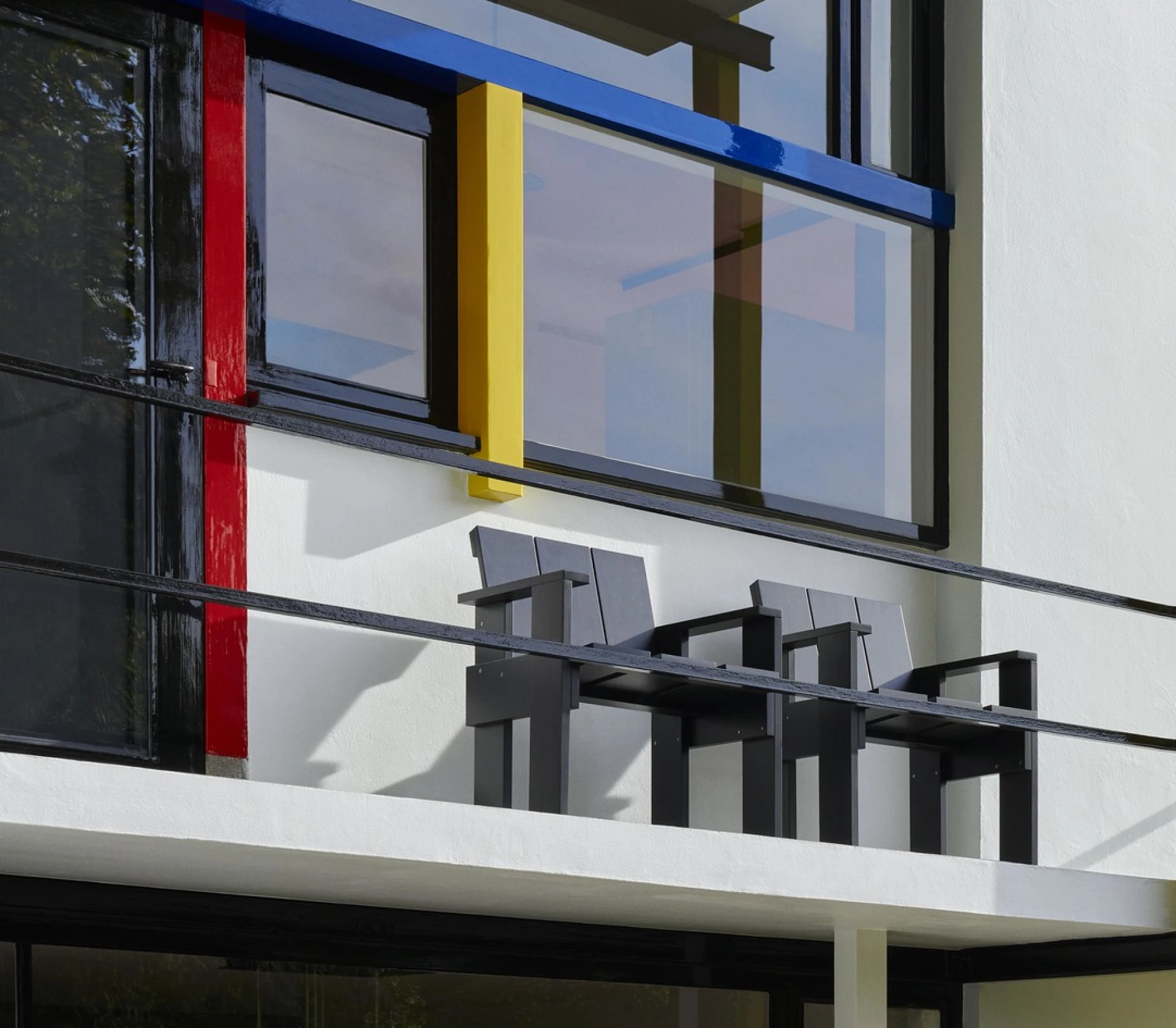 Crate Dining Chair Black