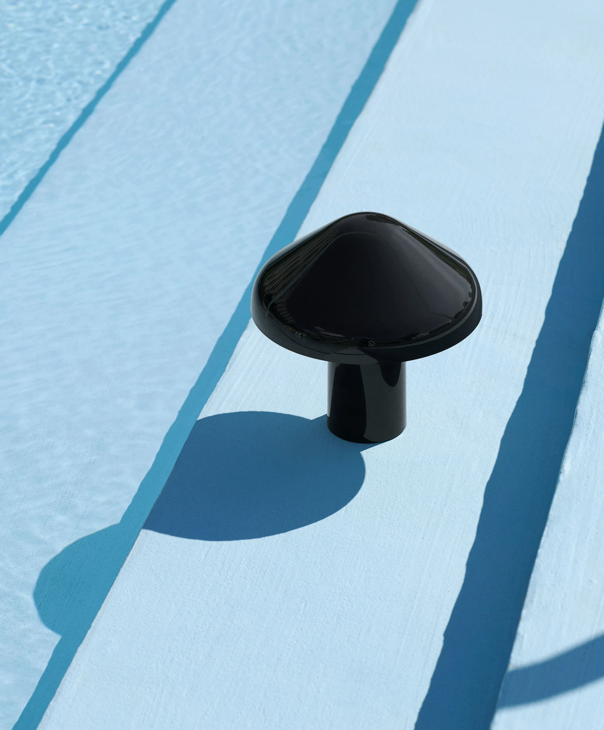 Pao Portable Lamp Soft black