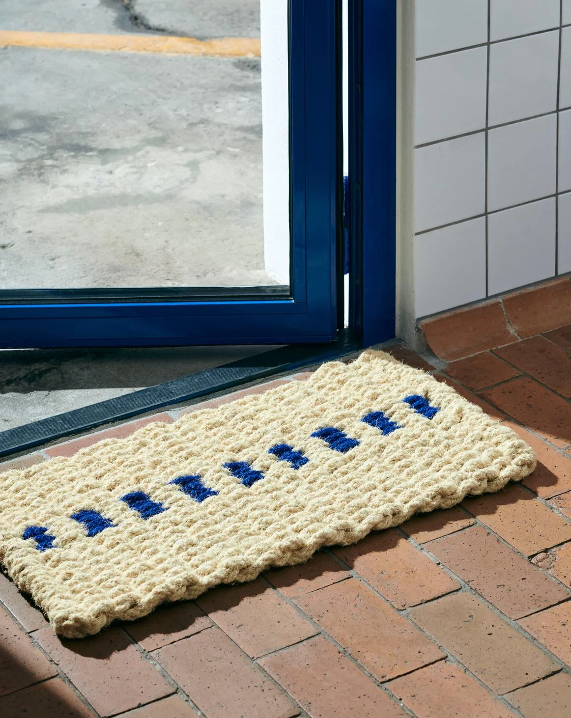 Coco Door Mat Dot White, blue