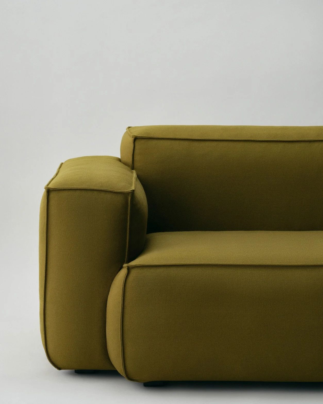 Mags Soft Low Armrest 2.5-Seater Removable Cover Combination 1